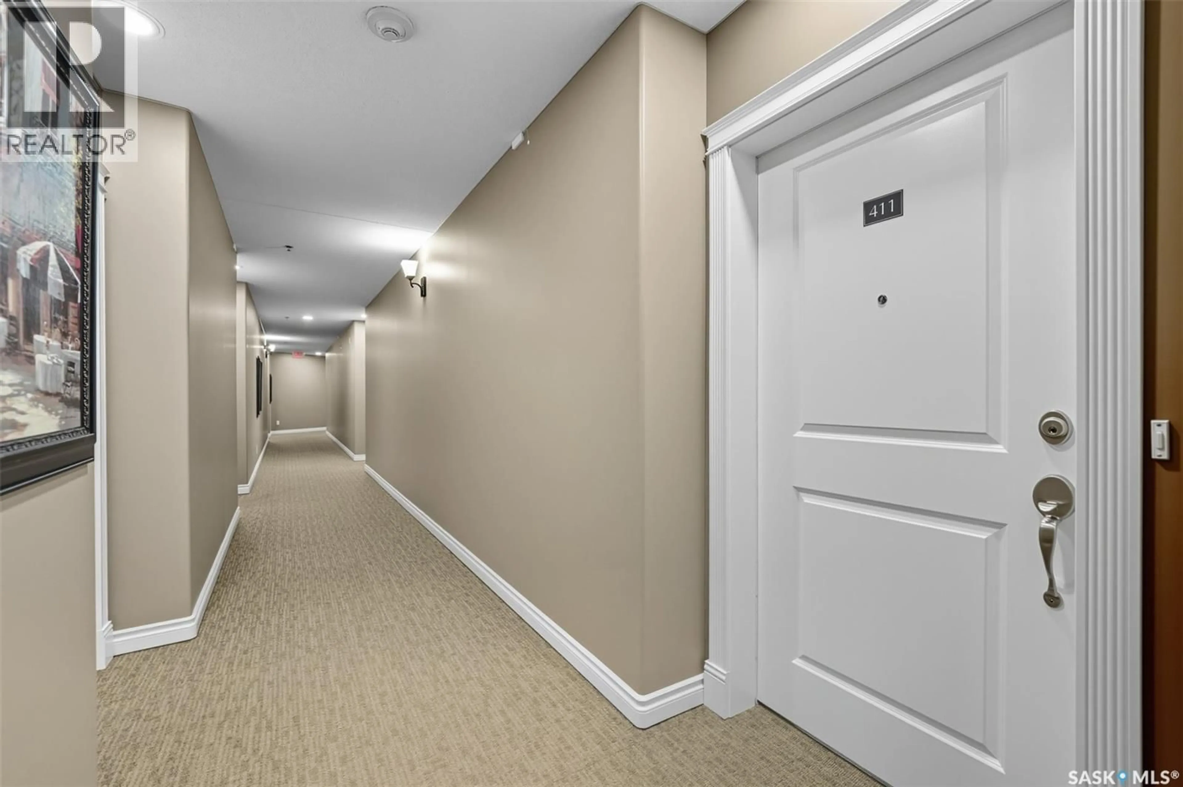 Indoor foyer for 411 106 ARMISTICE WAY, Saskatoon Saskatchewan S7J2H4