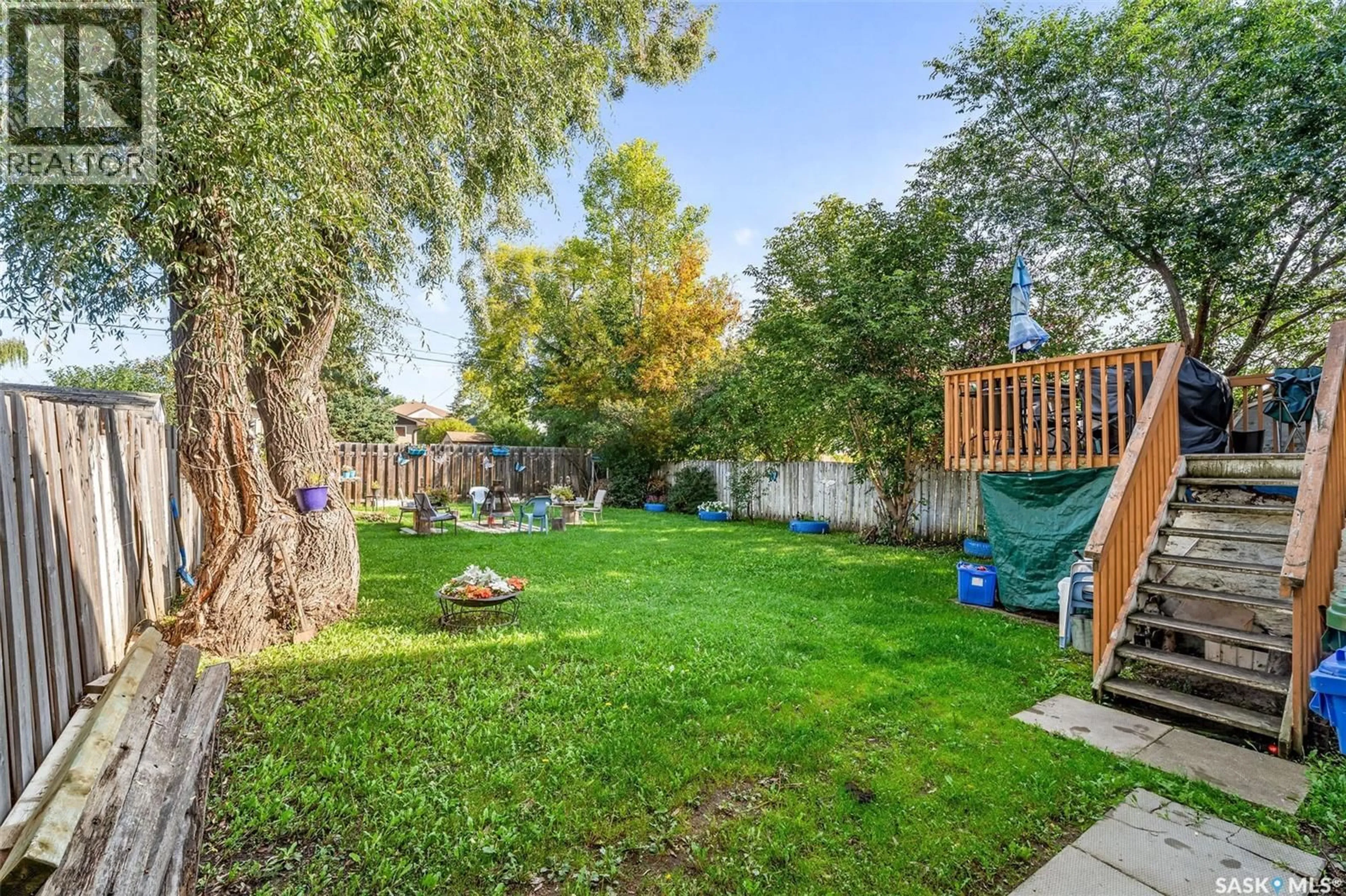 Patio, street for 1008 2ND STREET, Prince Albert Saskatchewan S6V0P8
