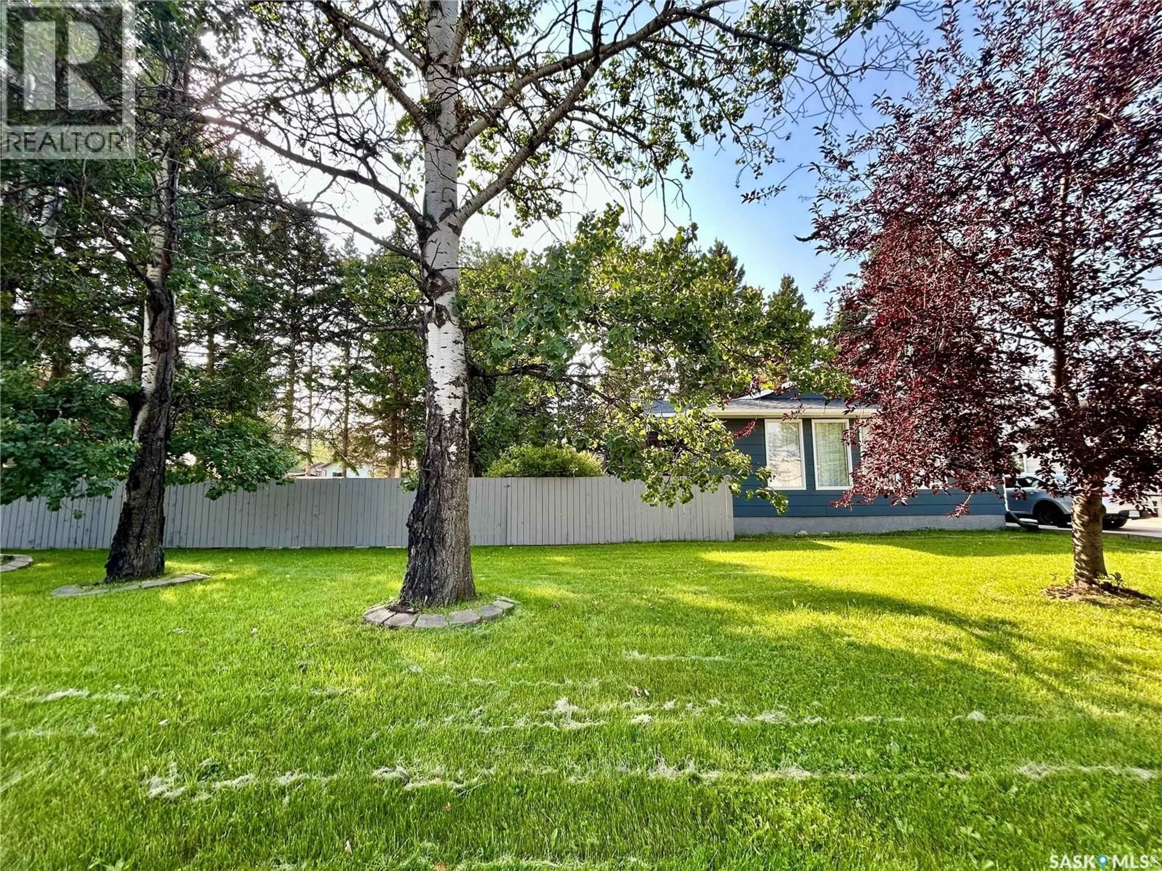 A pic from outside/outdoor area/front of a property/back of a property/a pic from drone, street for 116 6TH STREET, Nipawin Saskatchewan S0E1E0
