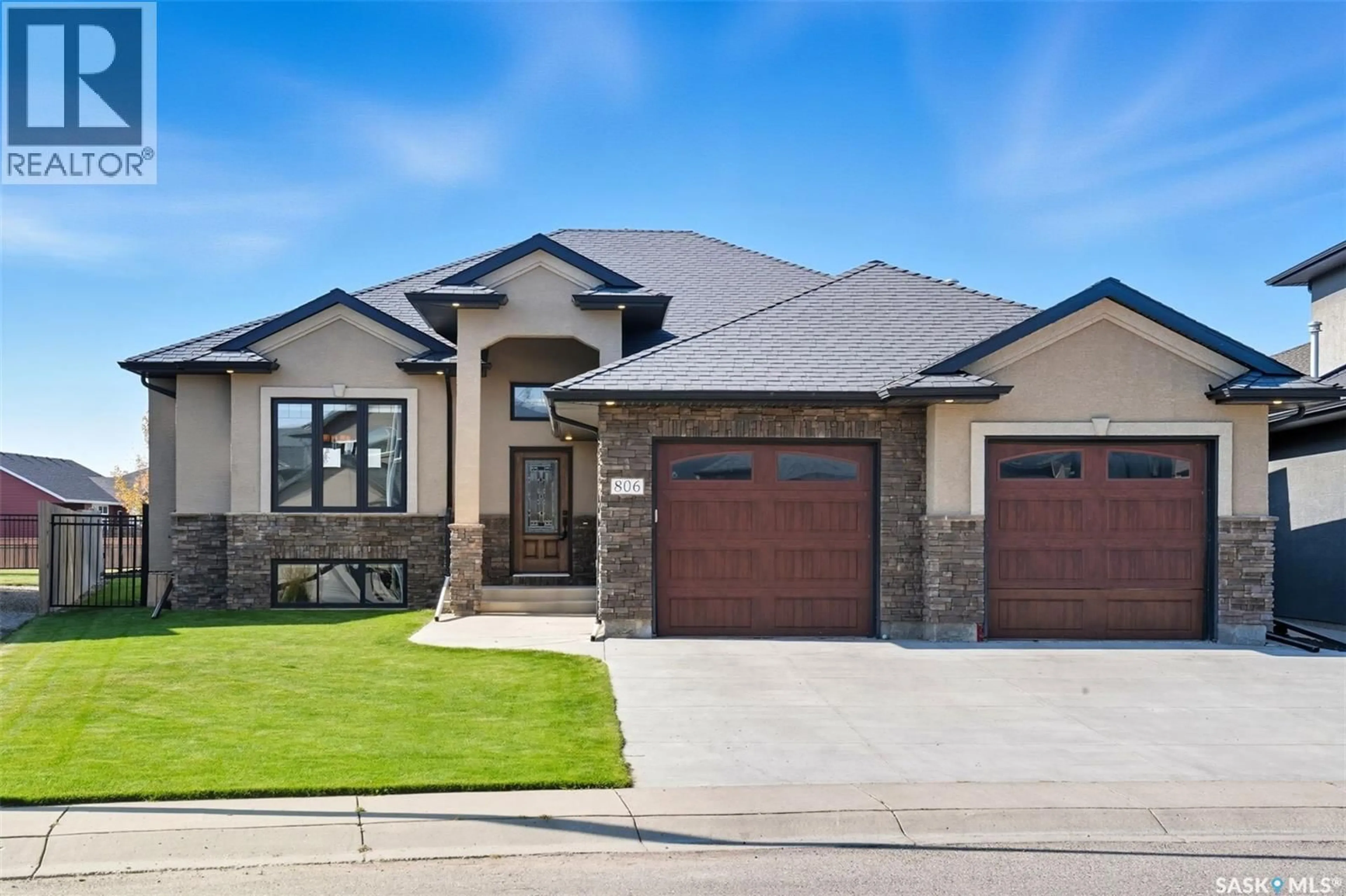Home with brick exterior material, street for 806 GILLIES CRESCENT, Saskatoon Saskatchewan S7V0C2