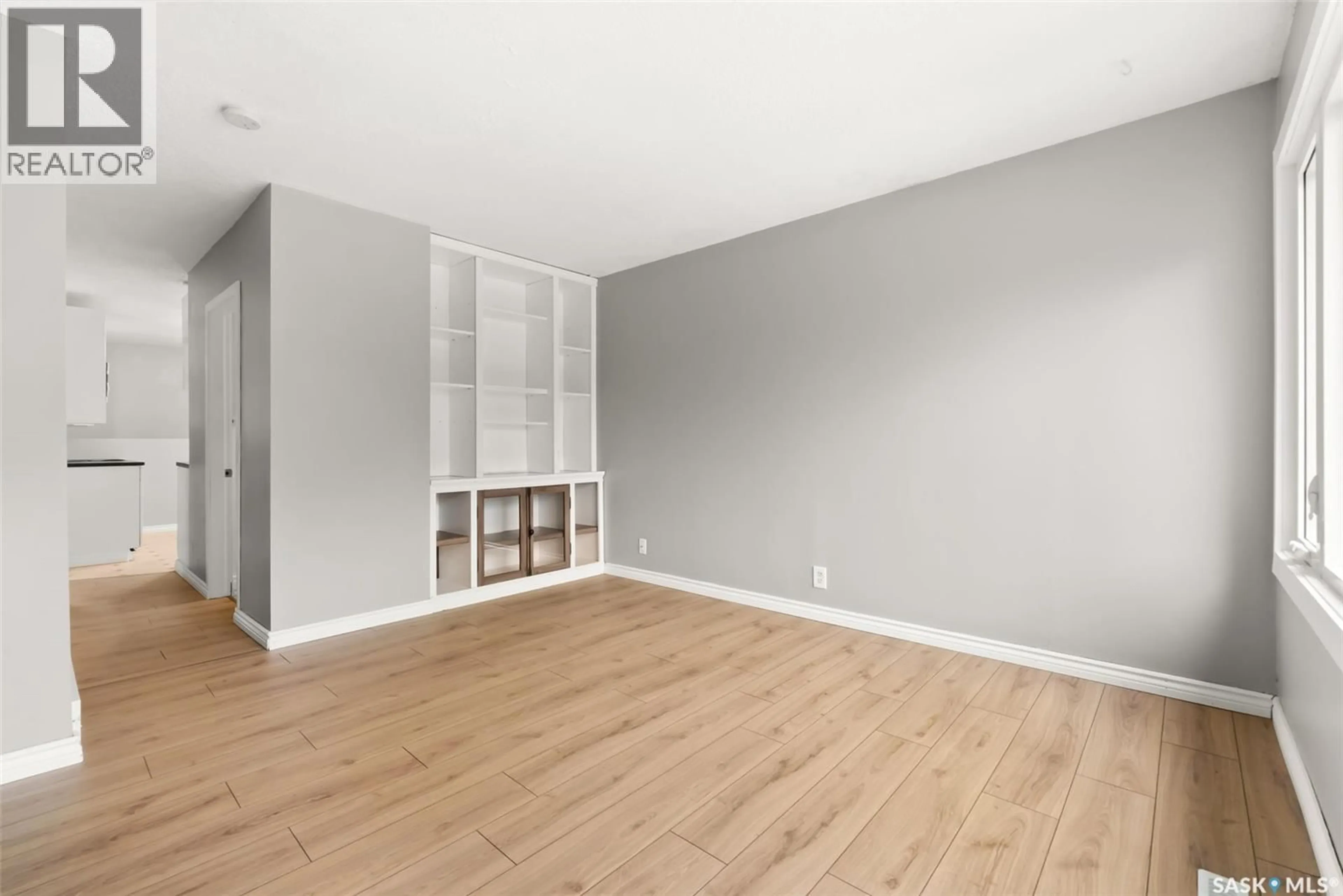 A pic of a room for 1035 ROBINSON STREET, Regina Saskatchewan S4T2M8