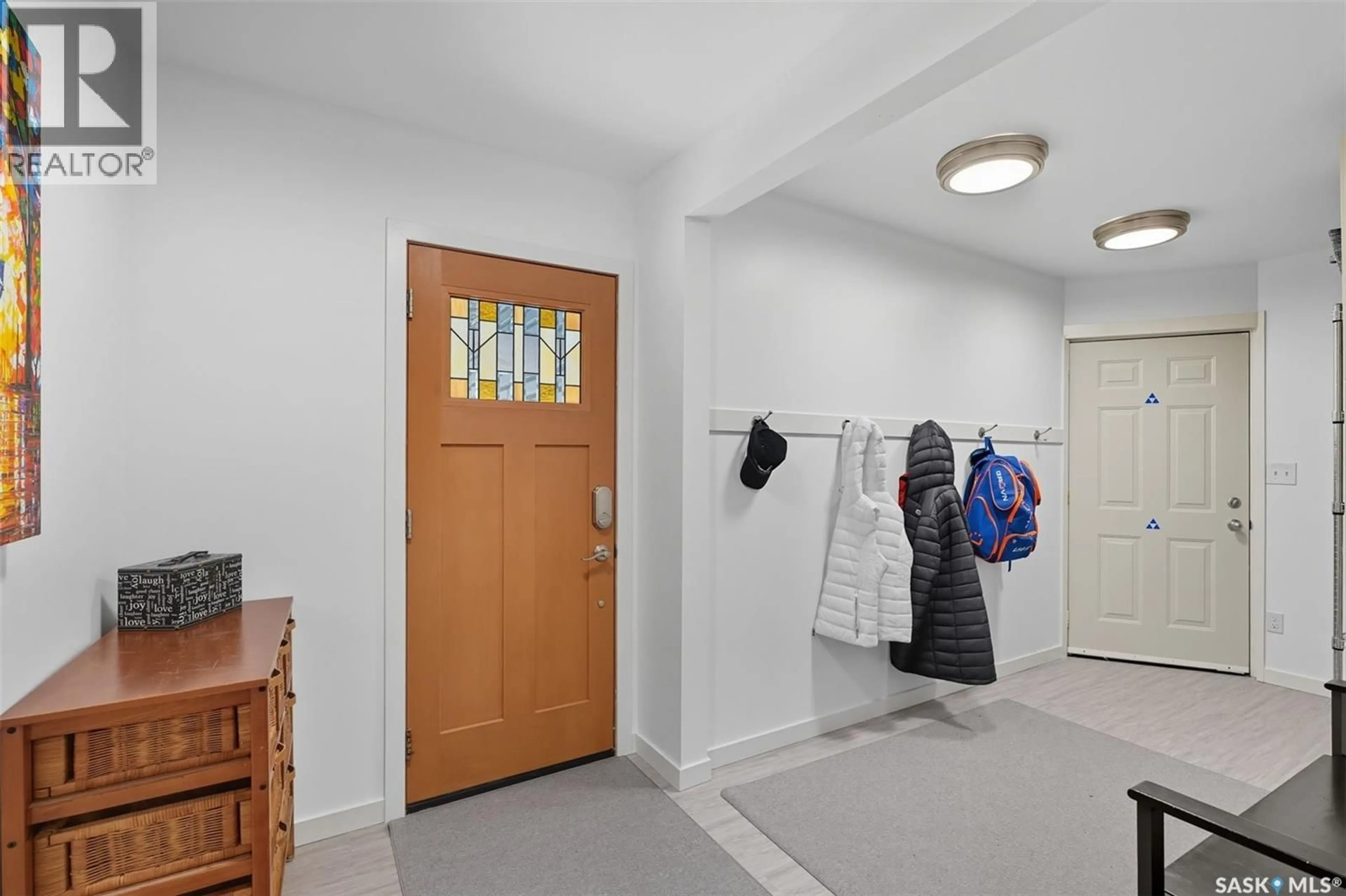 Indoor entryway for 3123 MOUNTBATTEN STREET, Saskatoon Saskatchewan S7M3T3