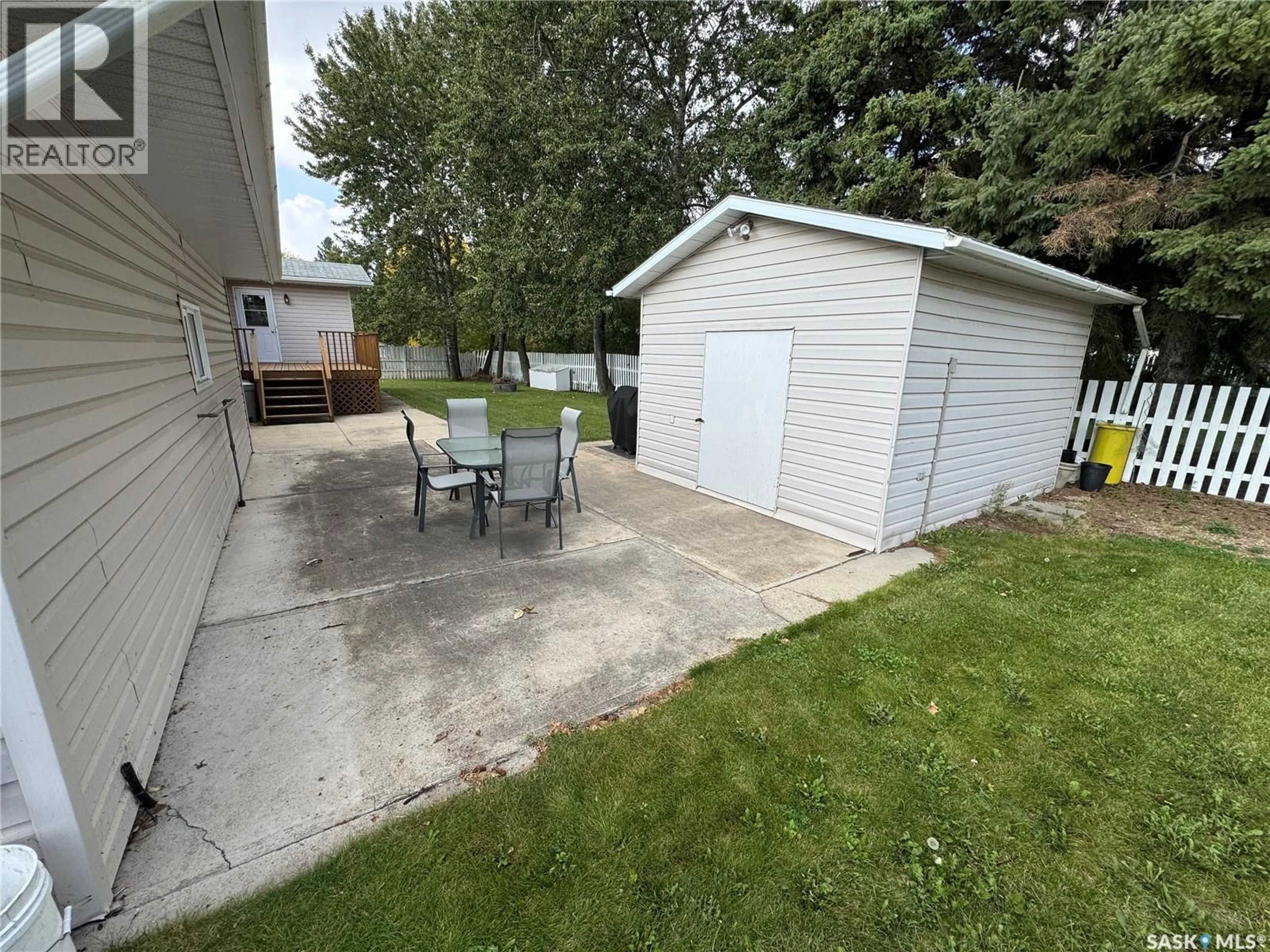 Patio, street for 506 4TH STREET, Spalding Saskatchewan S0K4C0