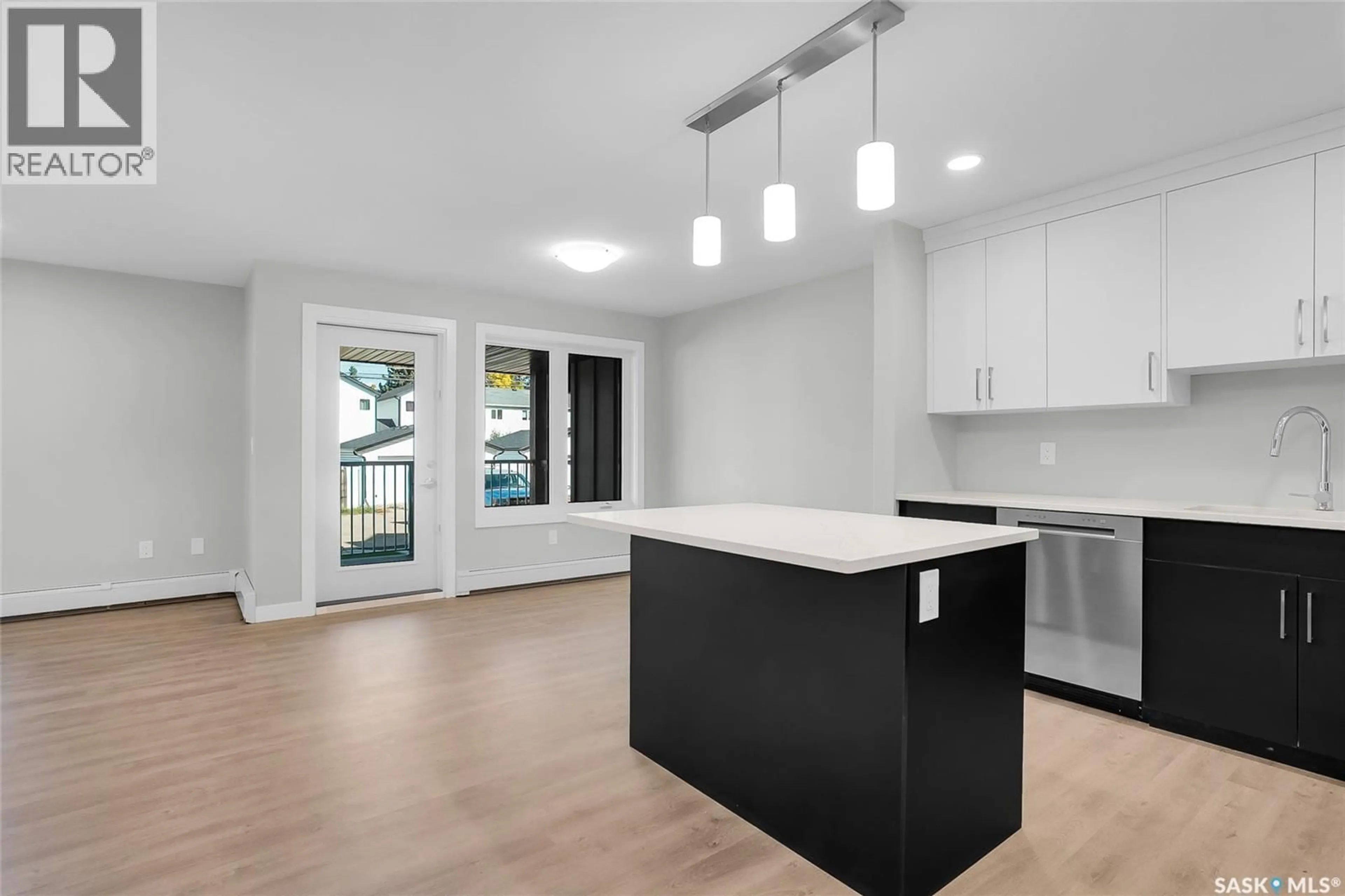 Open concept kitchen, unknown for 109 318 108TH STREET, Saskatoon Saskatchewan S7N1P8