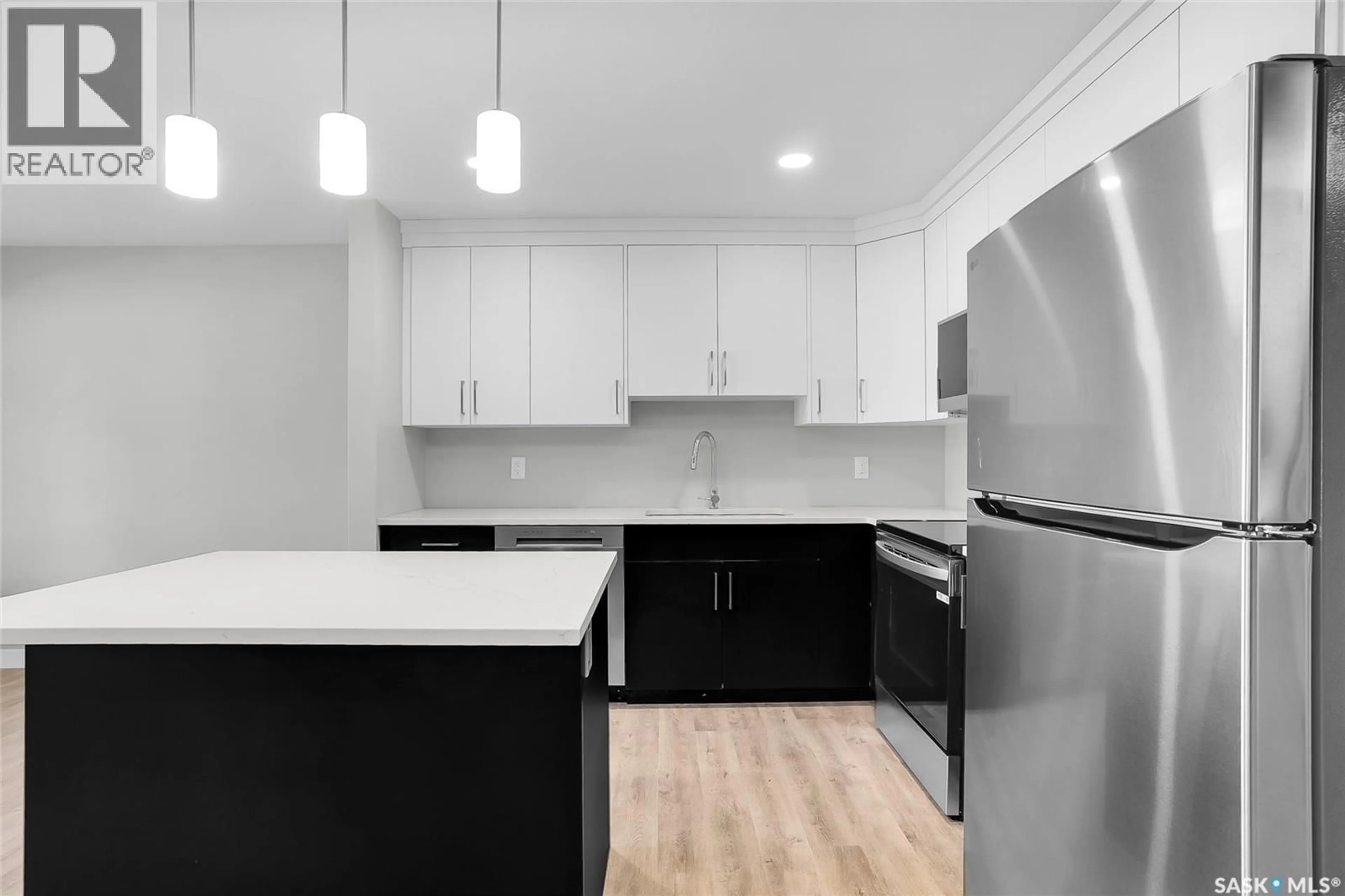 Open concept kitchen, unknown for 109 318 108TH STREET, Saskatoon Saskatchewan S7N1P8