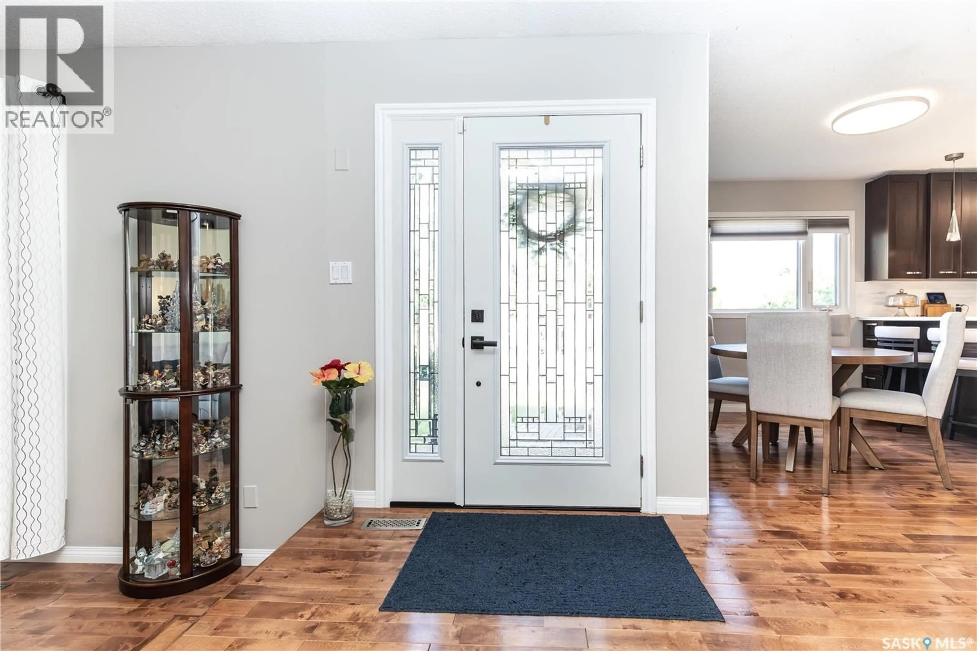 Indoor entryway for 72 DEBORAH CRESCENT, Saskatoon Saskatchewan S7J2W8