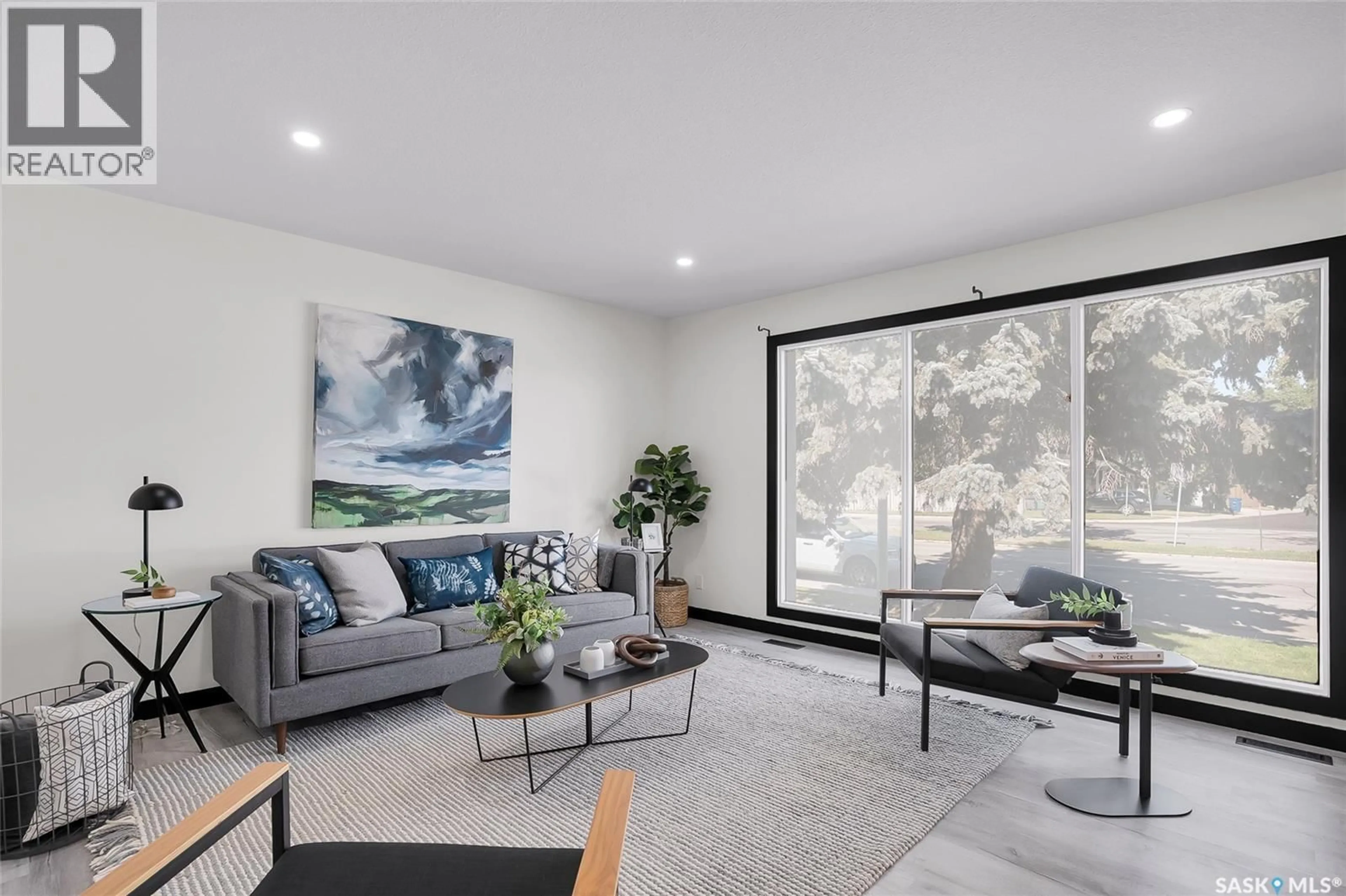 Living room with furniture, unknown for 791 LENORE DRIVE, Saskatoon Saskatchewan S7K5G9