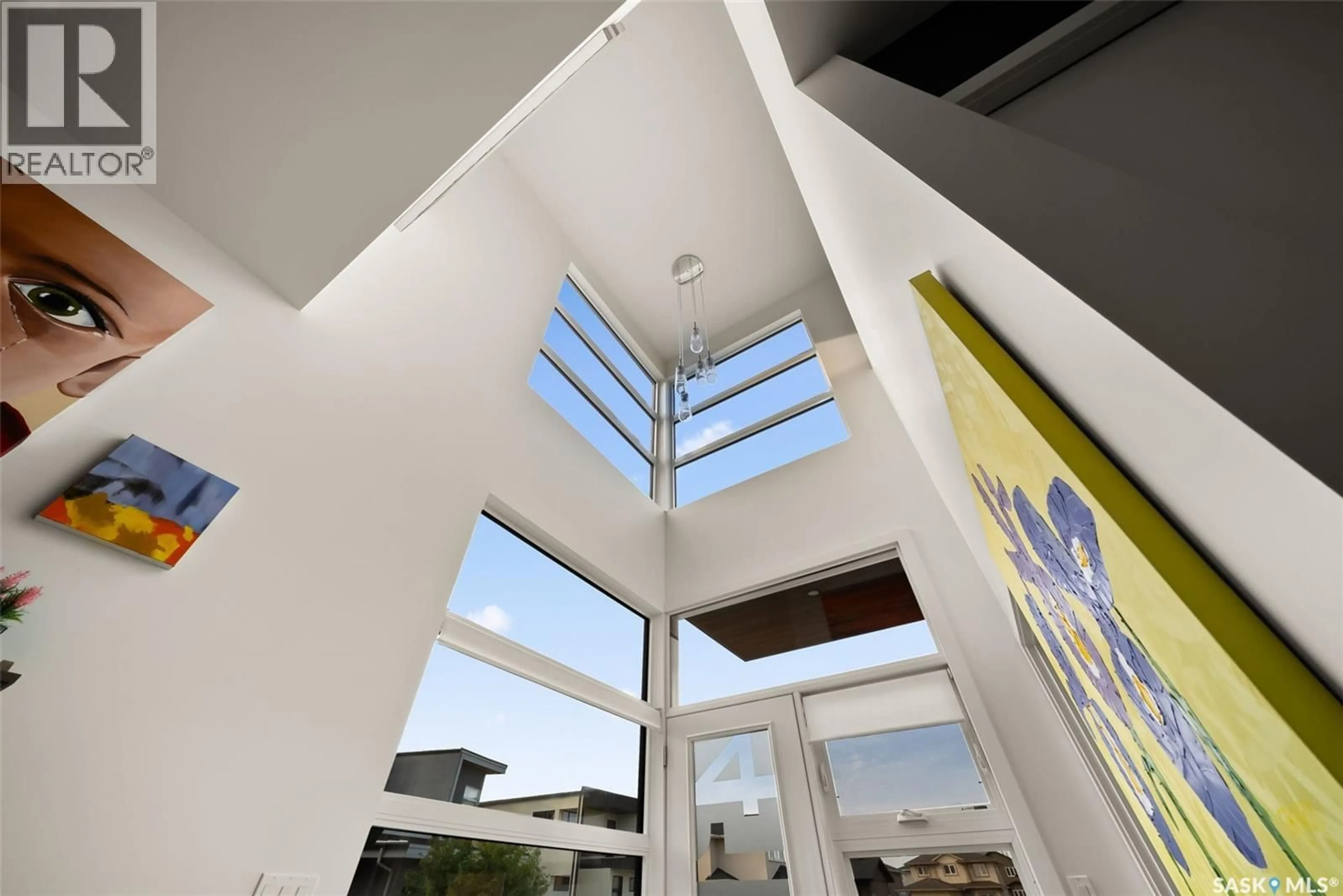 Indoor foyer for 4122 SKINNER BAY, Regina Saskatchewan S4W0A2