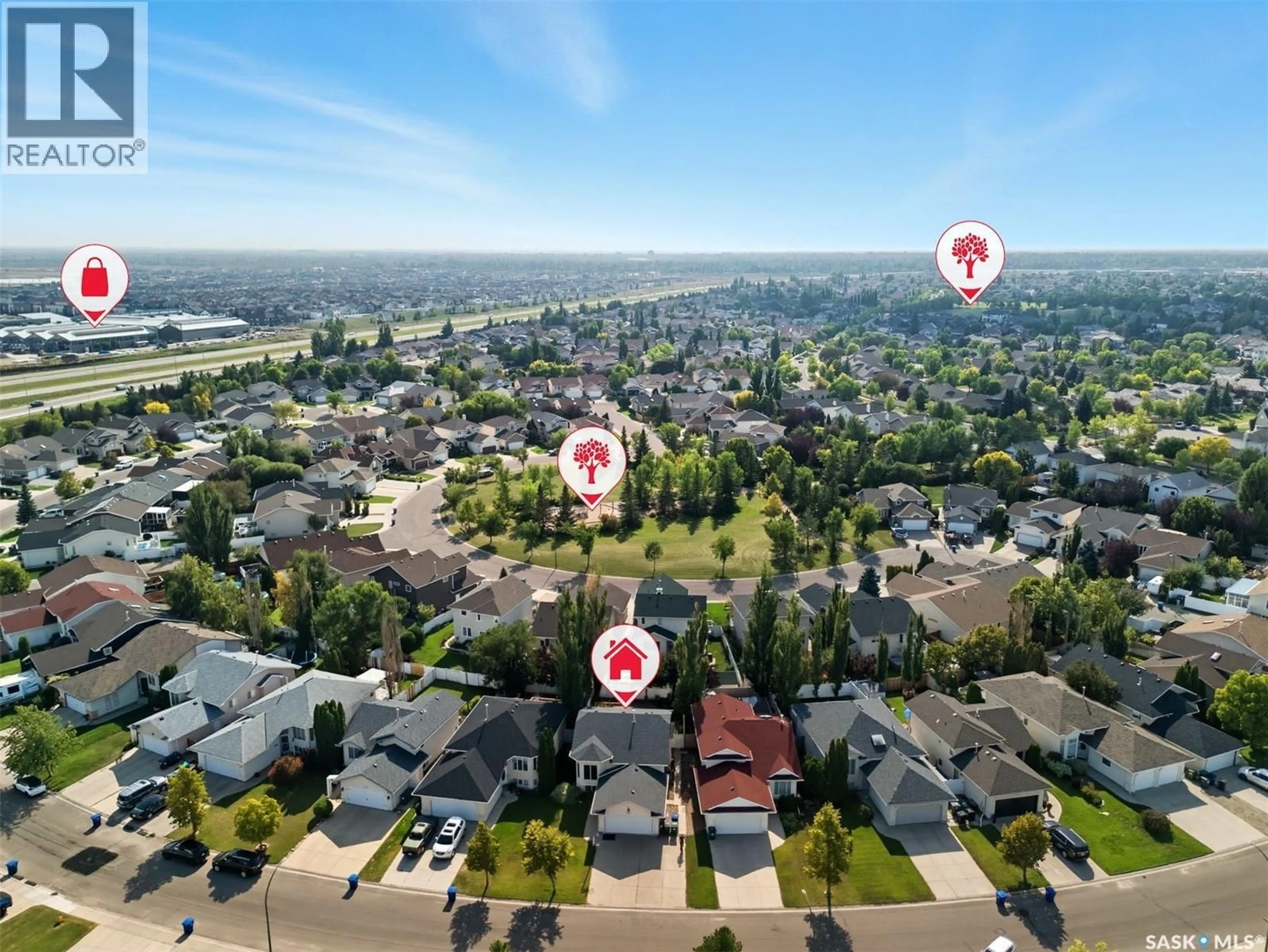 A pic from outside/outdoor area/front of a property/back of a property/a pic from drone, city buildings view from balcony for 314 BUDZ CRESCENT, Saskatoon Saskatchewan S7N4M5