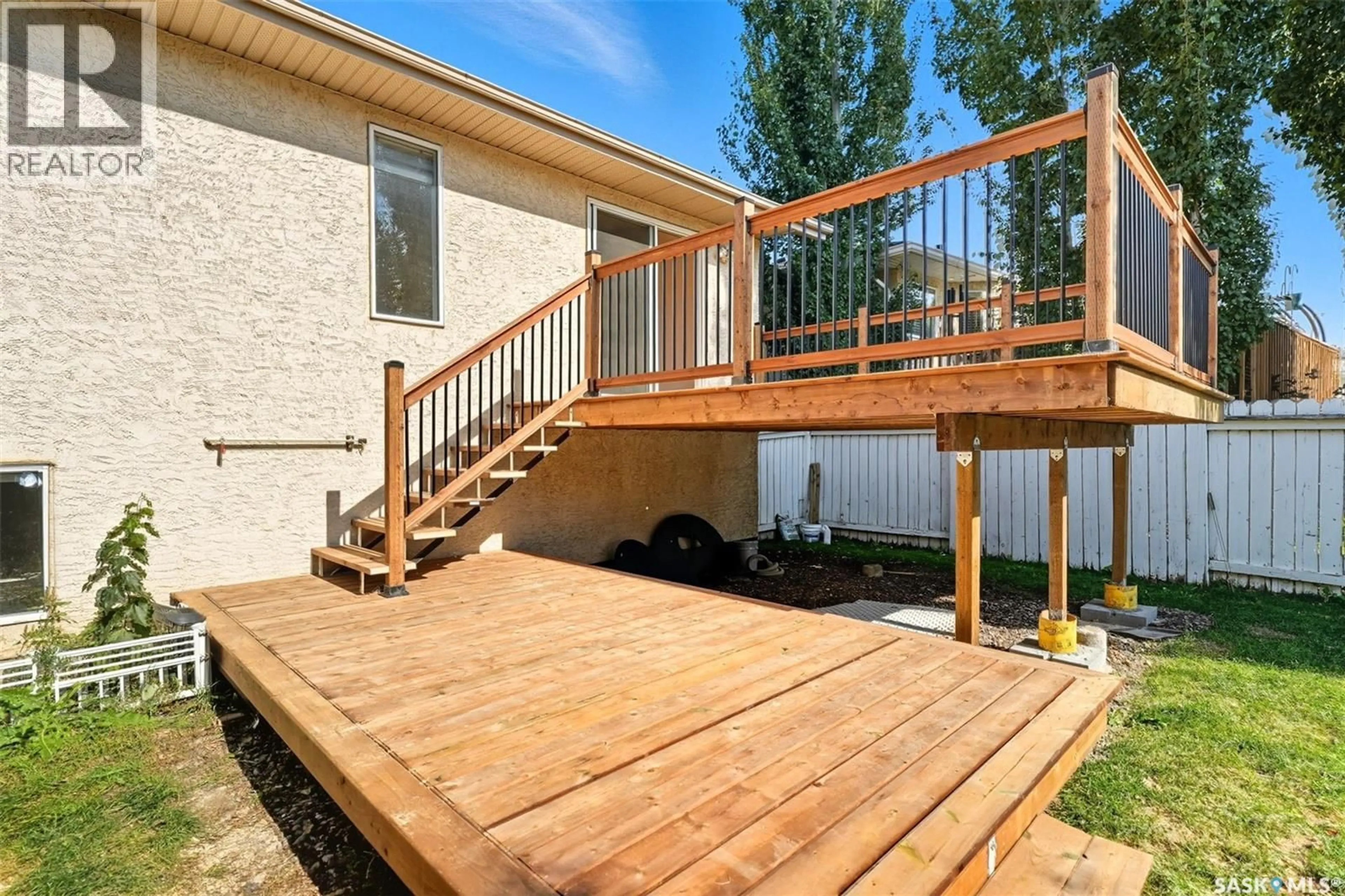 Patio, unknown for 314 BUDZ CRESCENT, Saskatoon Saskatchewan S7N4M5