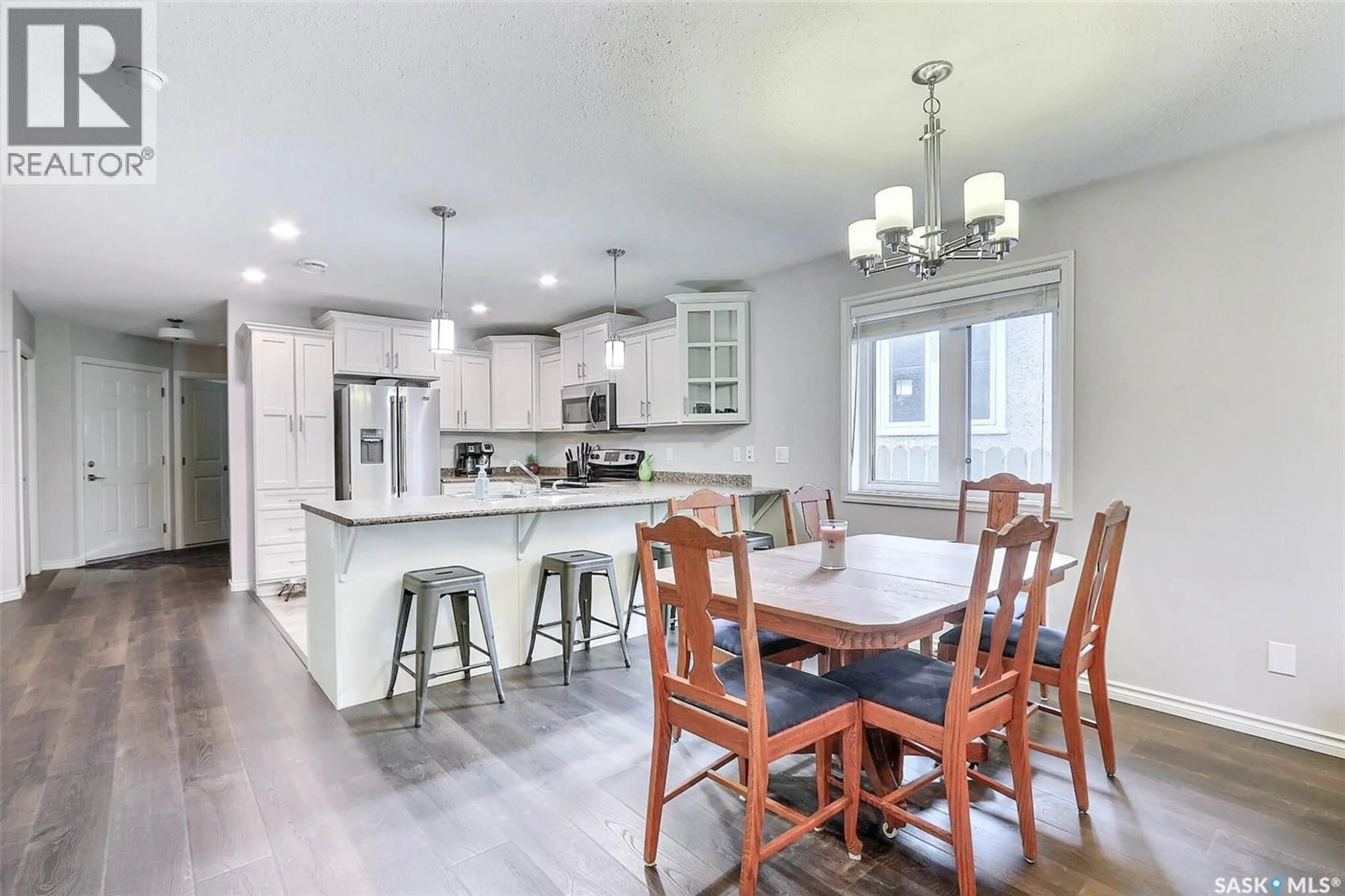 Open concept kitchen, unknown for 557 9TH STREET, Prince Albert Saskatchewan S6V0Y4