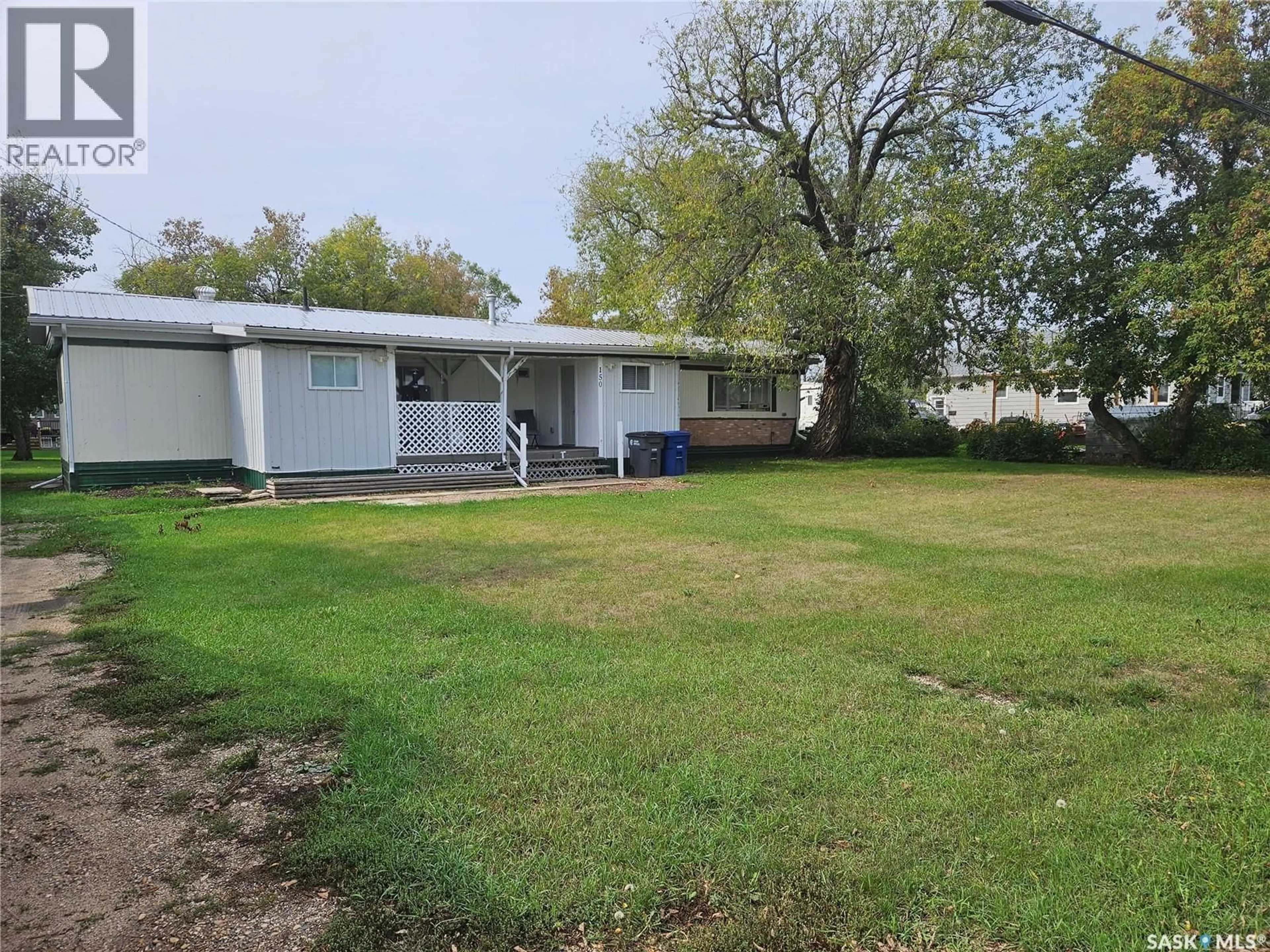 A pic from outside/outdoor area/front of a property/back of a property/a pic from drone, unknown for 150 MORLEY STREET, Kisbey Saskatchewan S0C1L0