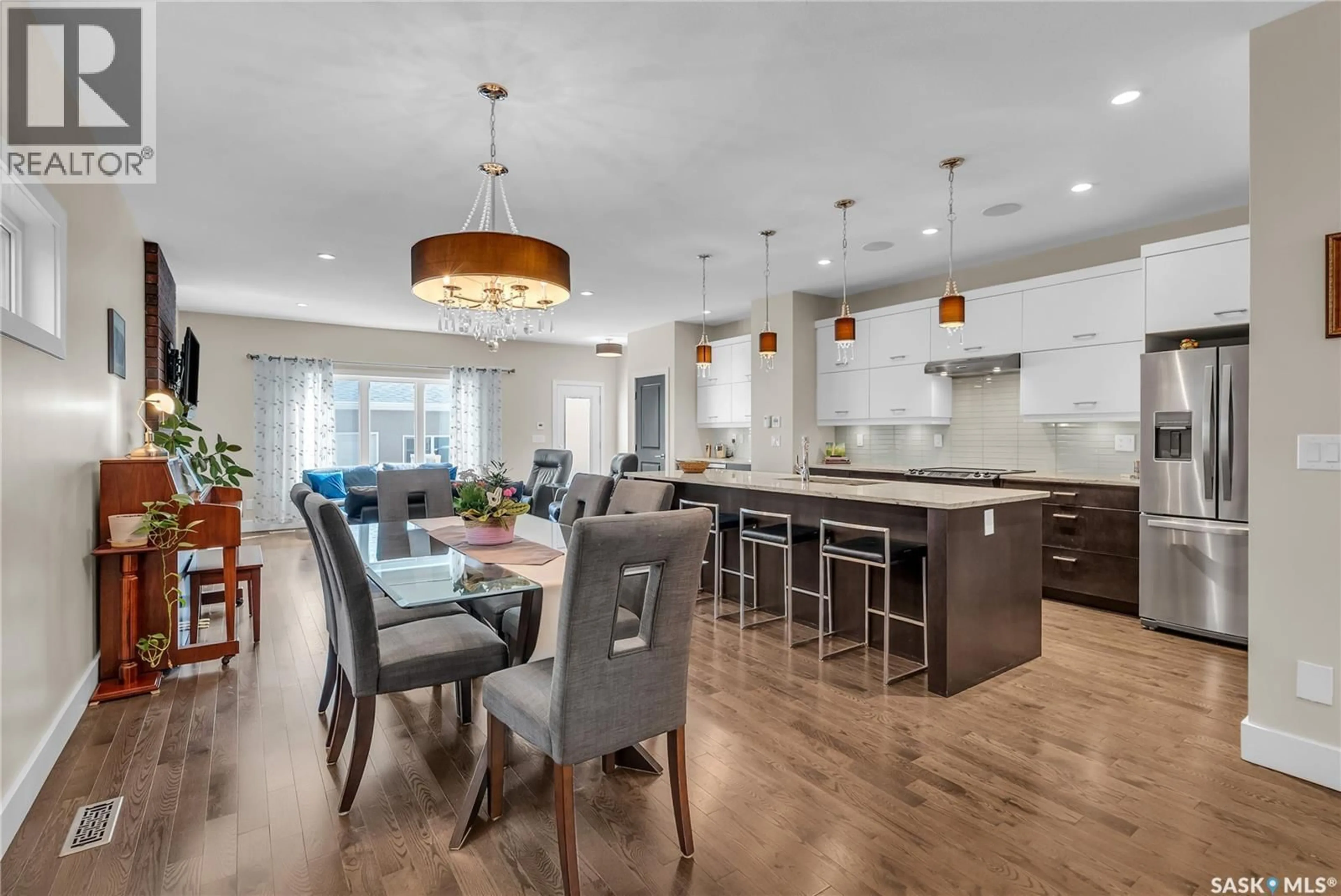 Open concept kitchen, unknown for 522B 6TH STREET, Saskatoon Saskatchewan S7H1C1