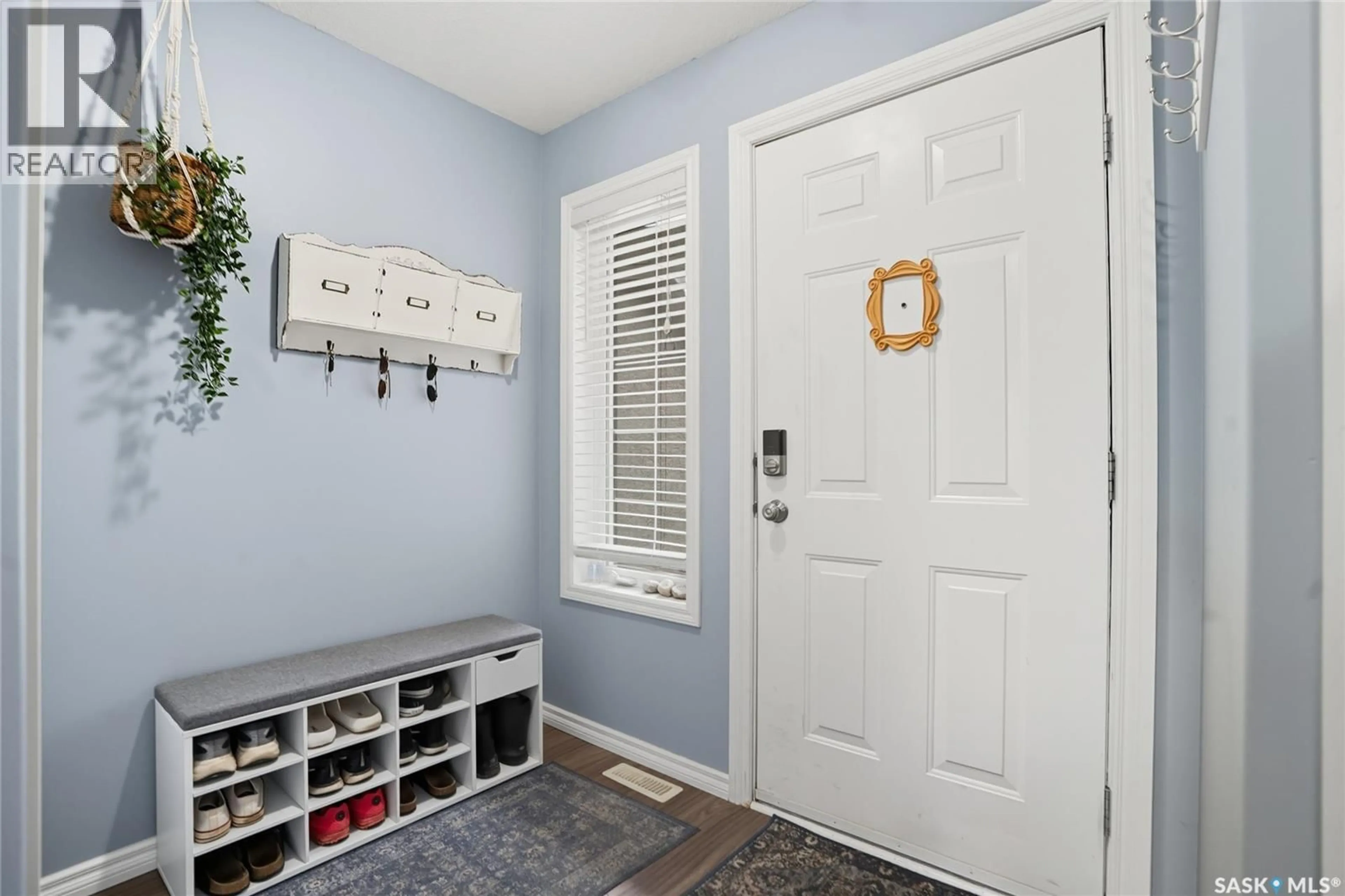 Indoor entryway for 103 - 17 BANYAN CRESCENT, Saskatoon Saskatchewan S7V1G2