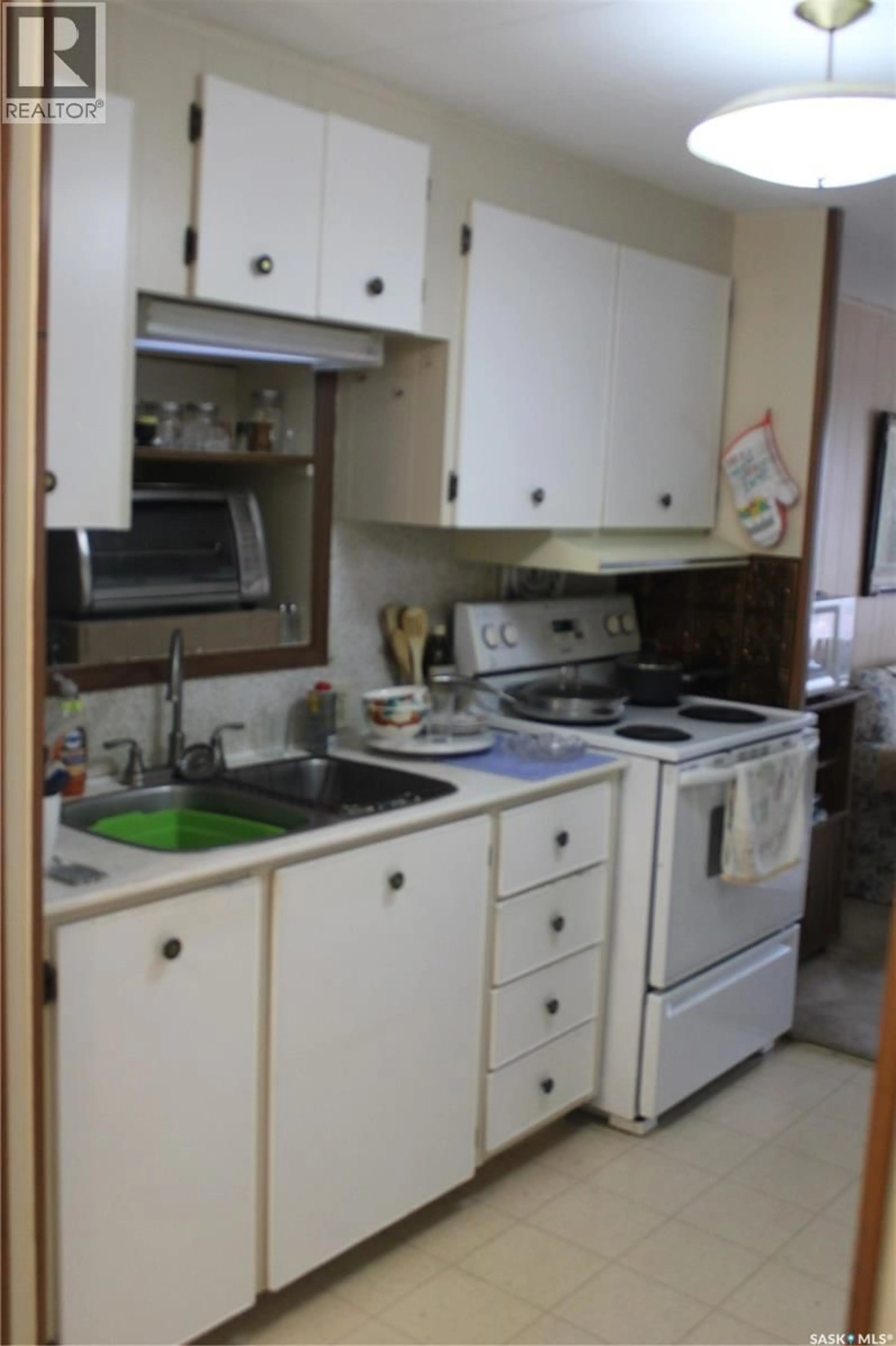 Standard kitchen, unknown for 4 1ST AVENUE, Macnutt Saskatchewan S0A2K0