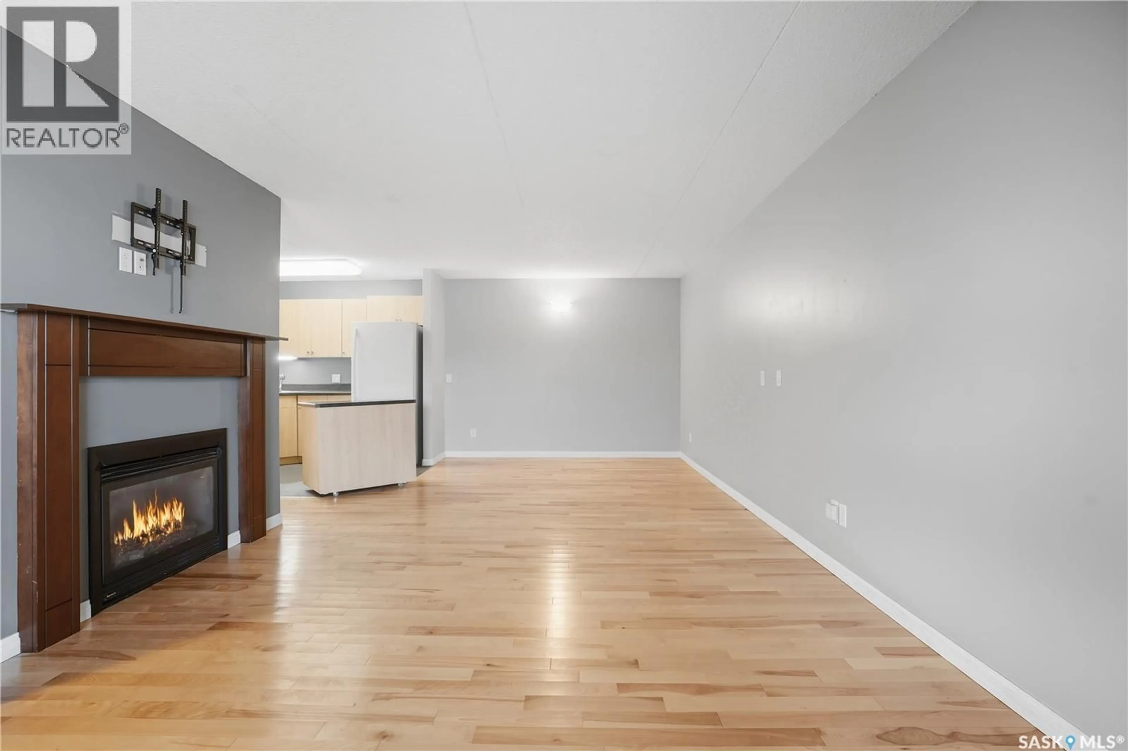 A pic of a room for 300 160 GORE PLACE, Regina Saskatchewan S4T7S4