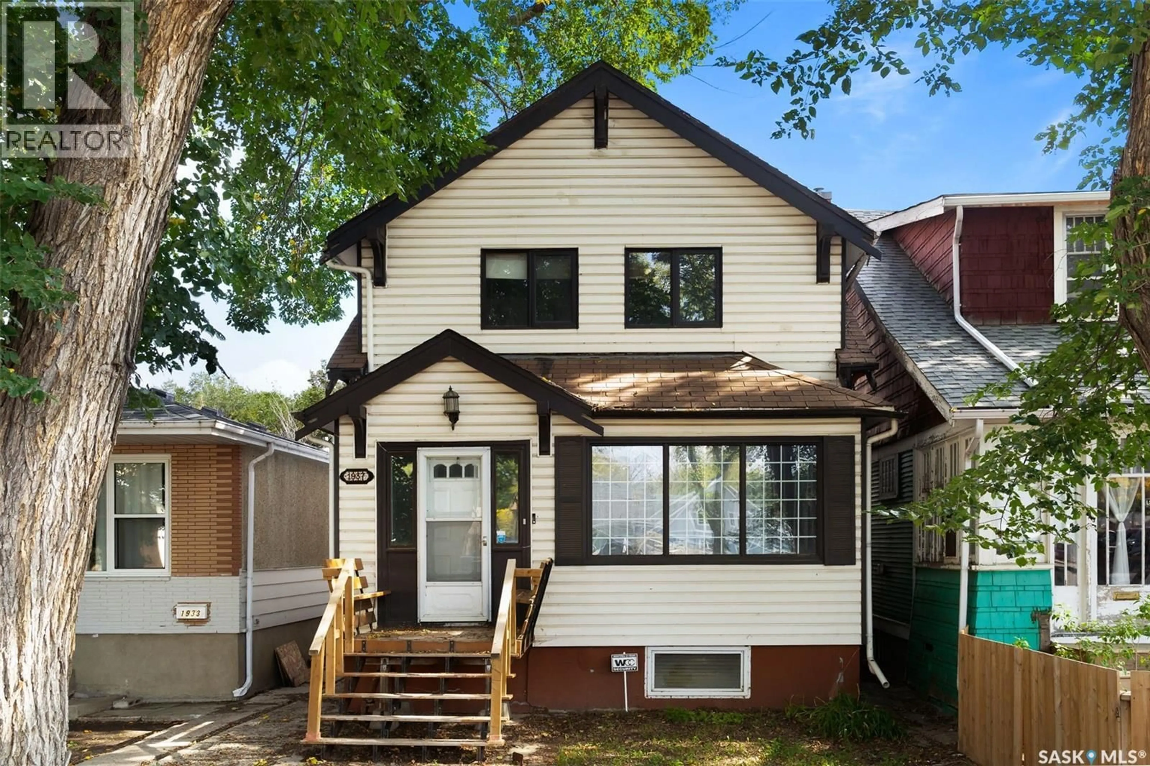 Home with brick exterior material, street for 1937 TORONTO STREET, Regina Saskatchewan S4P1M9