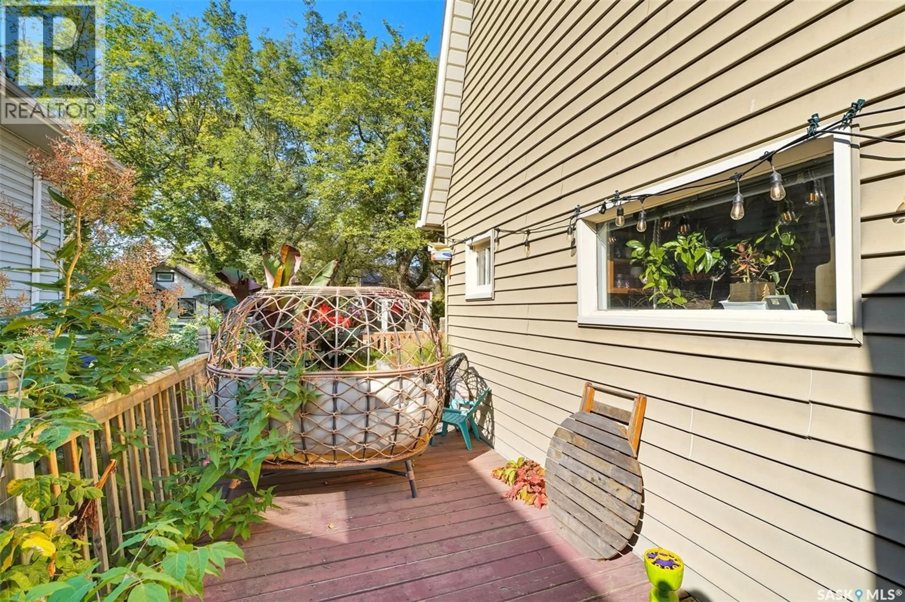 Patio, street for 1236 H AVENUE, Saskatoon Saskatchewan S7L2E2