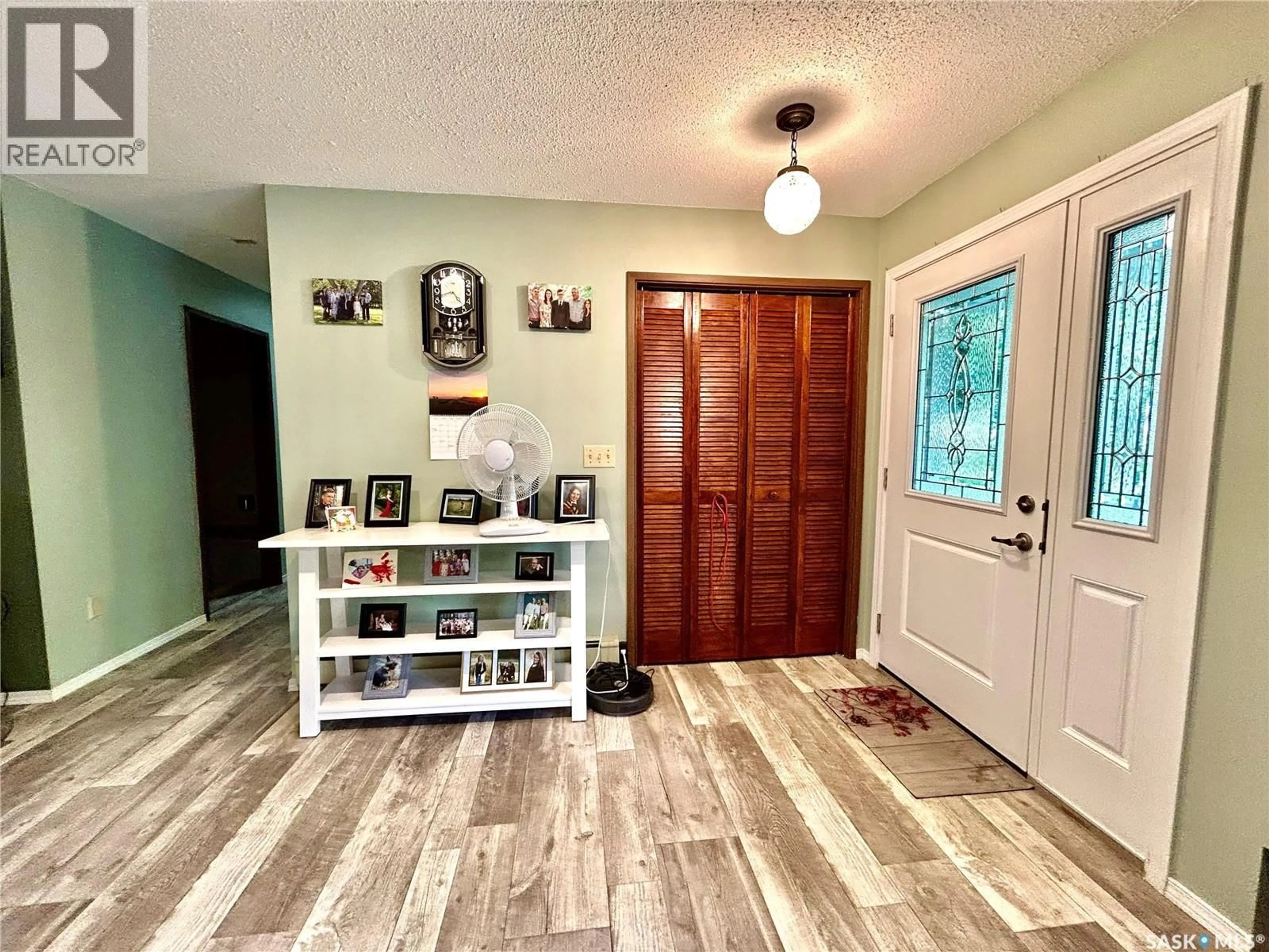 Indoor entryway for Cragg HOME QUARTER, Arborfield Rm No. 456 Saskatchewan S0E0A0