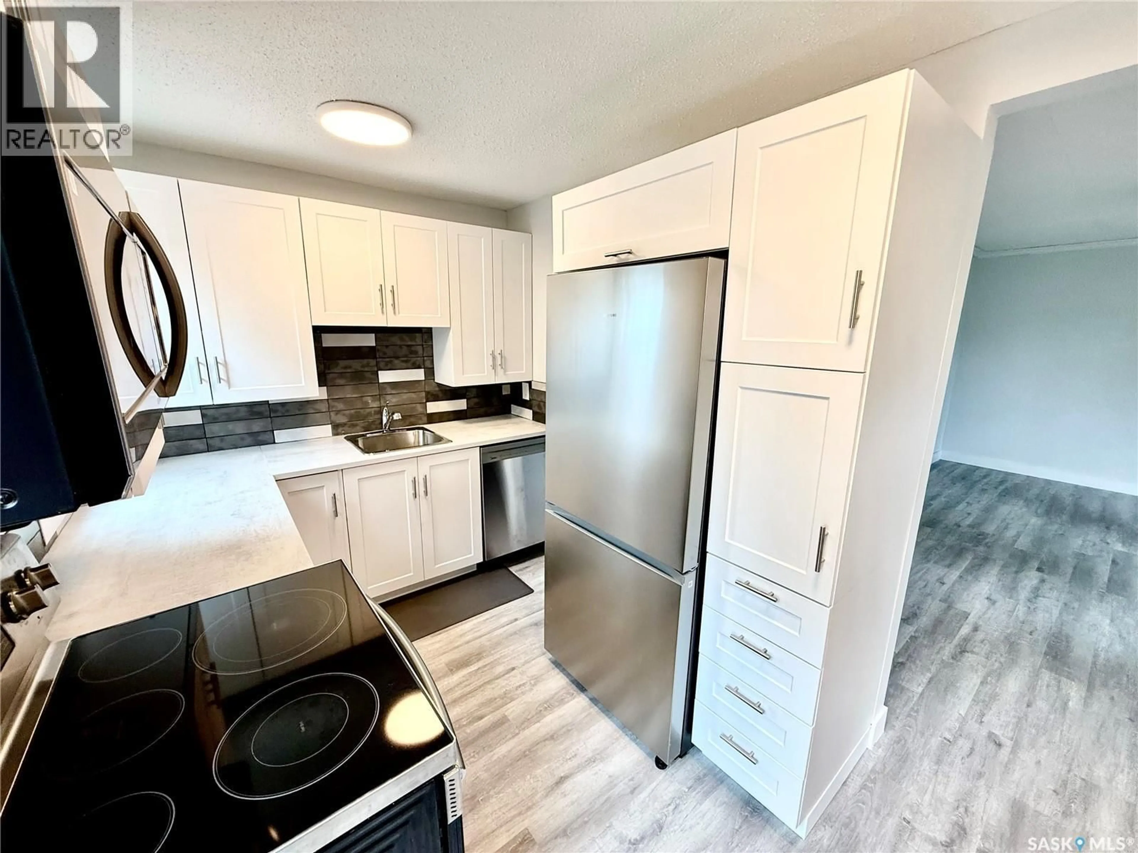 Unknown for 1425 PASQUA STREET, Regina Saskatchewan S4T4L7