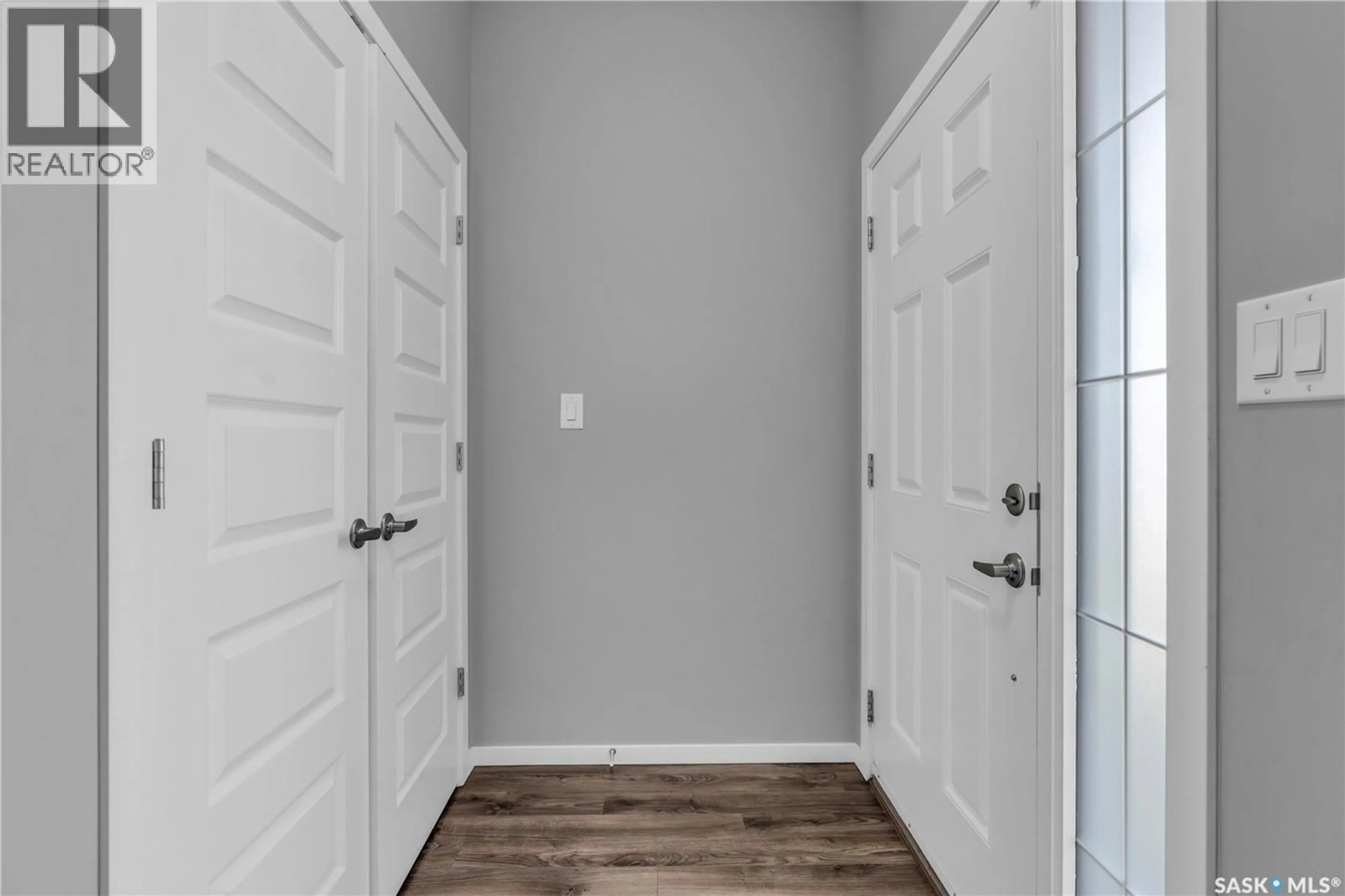 Indoor entryway for 227 DAGNONE LANE, Saskatoon Saskatchewan S7V0R1
