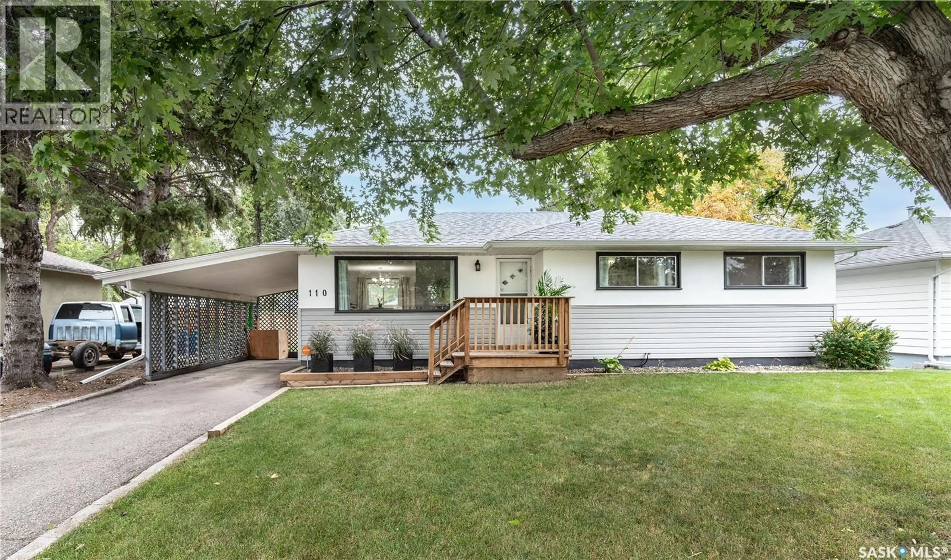 Home with vinyl exterior material, street for 110 WILSON CRESCENT, Saskatoon Saskatchewan S7J2L5