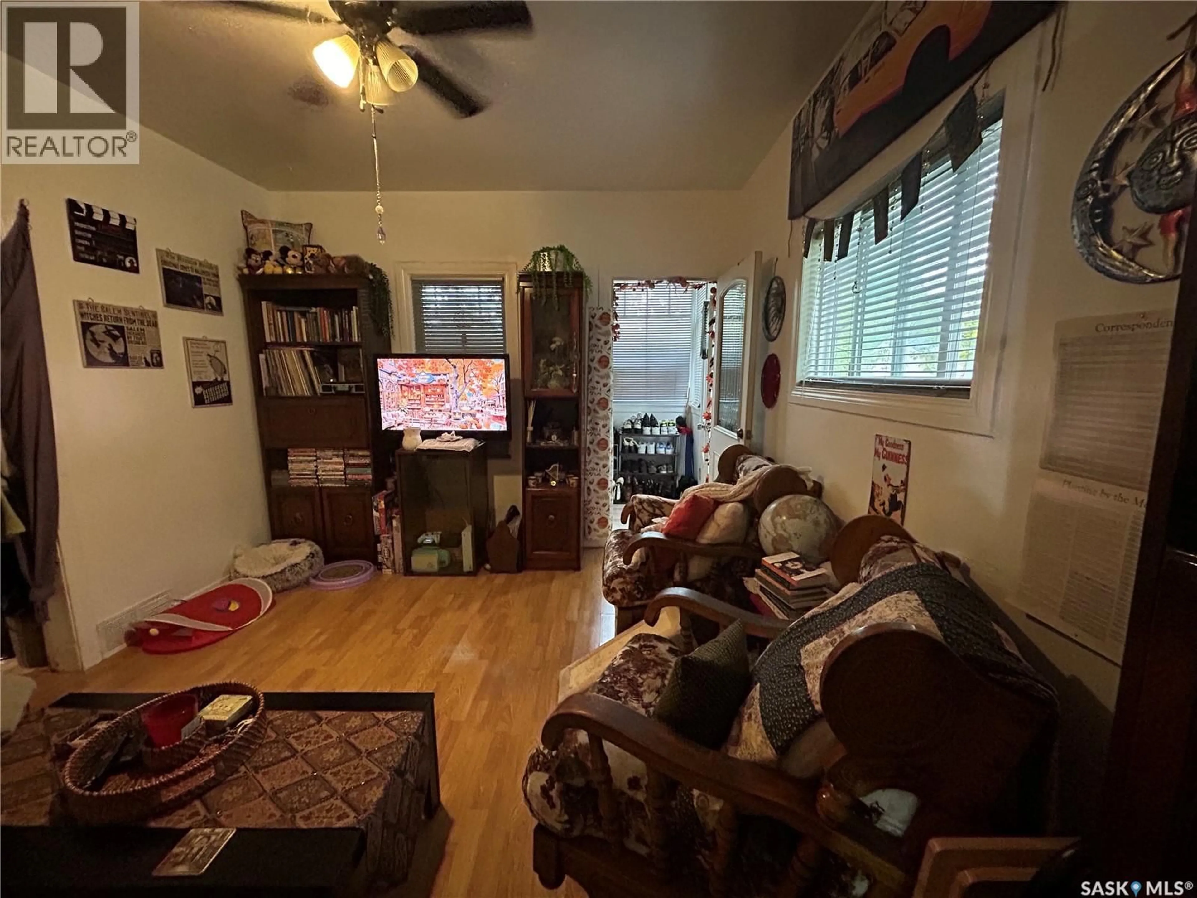 A pic of a room for 1042 COTEAU STREET, Moose Jaw Saskatchewan S6H5G4