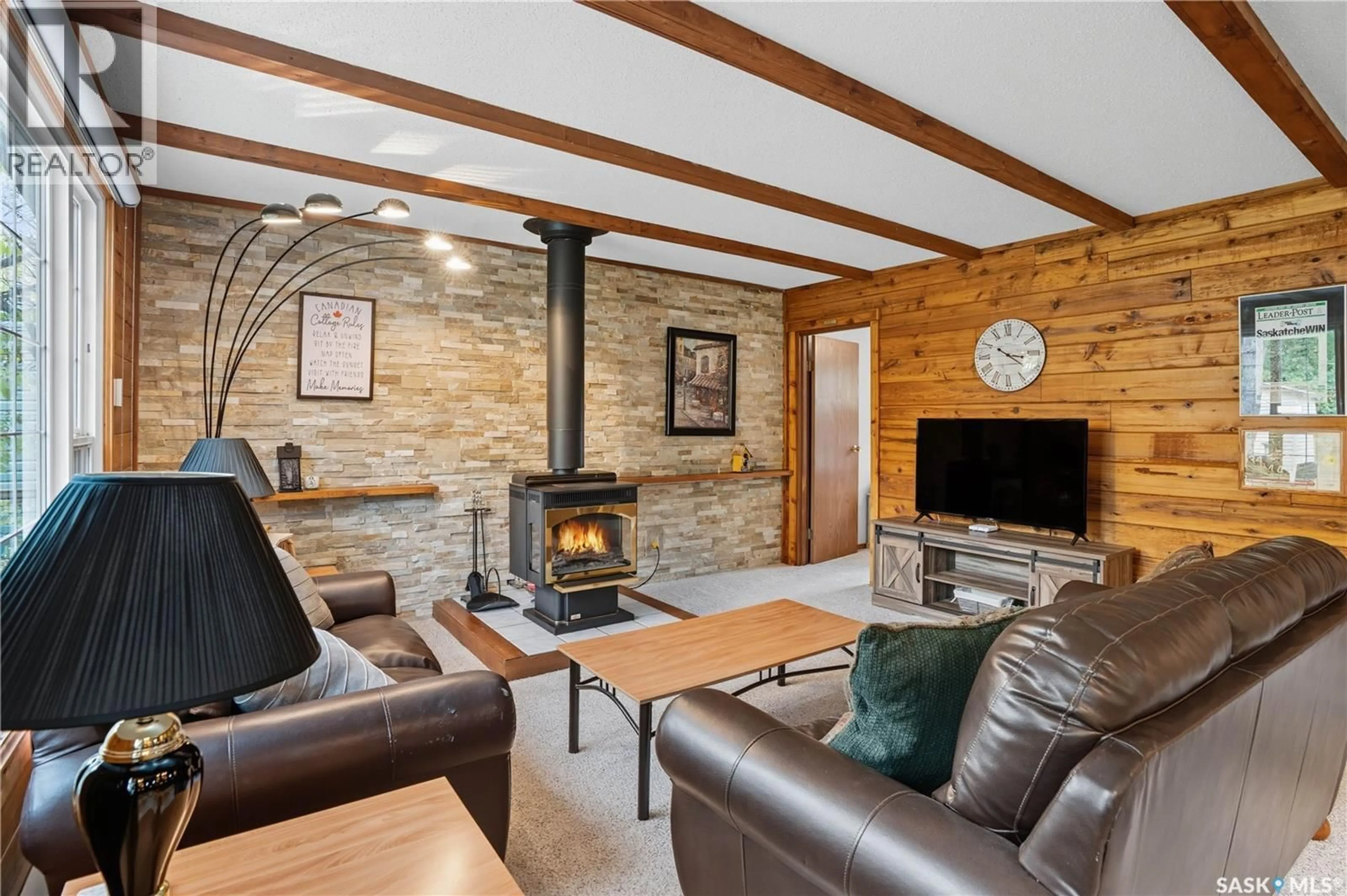 Living room with furniture, unknown for 267 SMITH STREET, Katepwa Beach Saskatchewan S0G2Y0