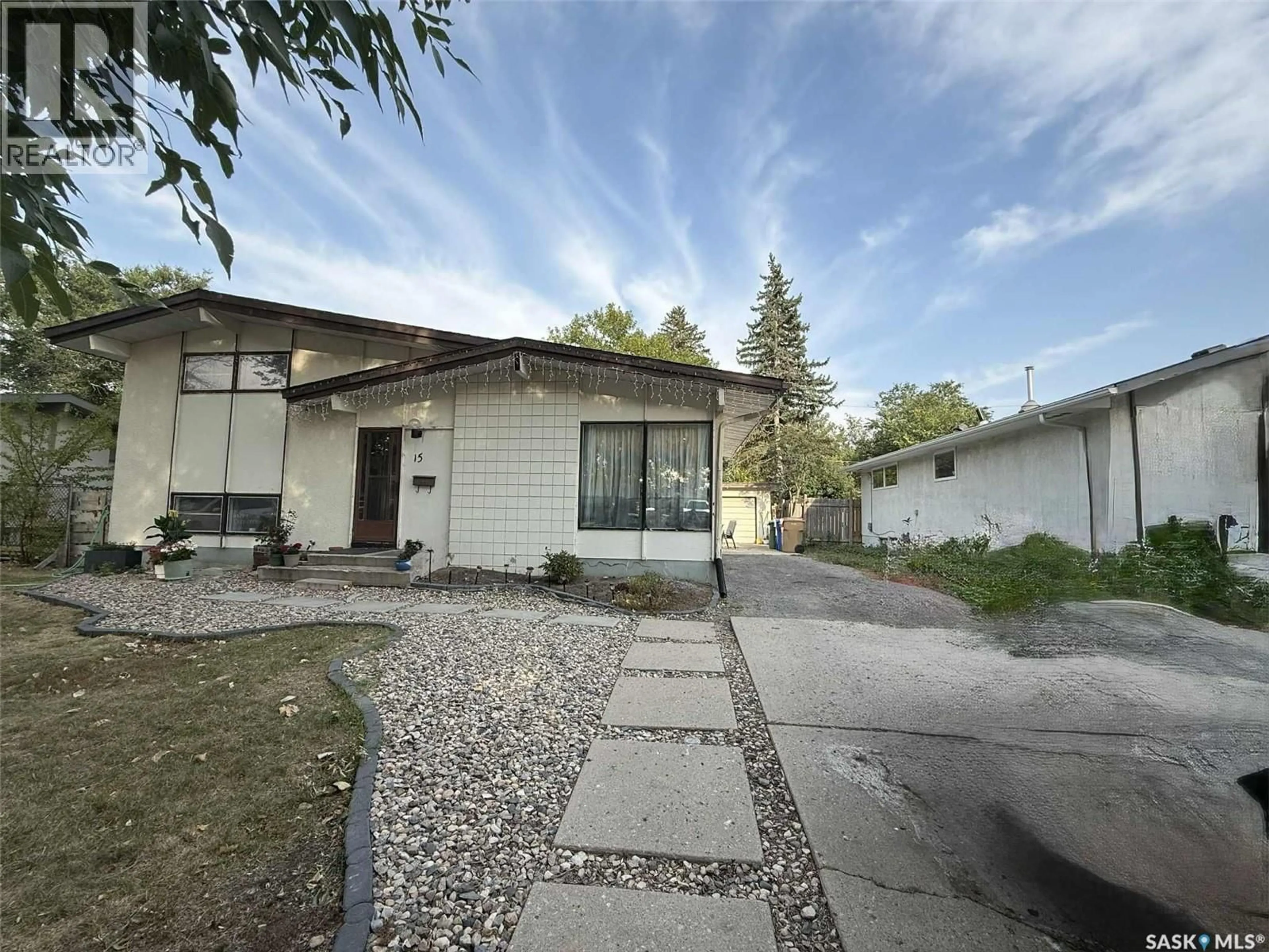 Unknown for 15 RICHARDSON CRESCENT, Regina Saskatchewan S4S4J2