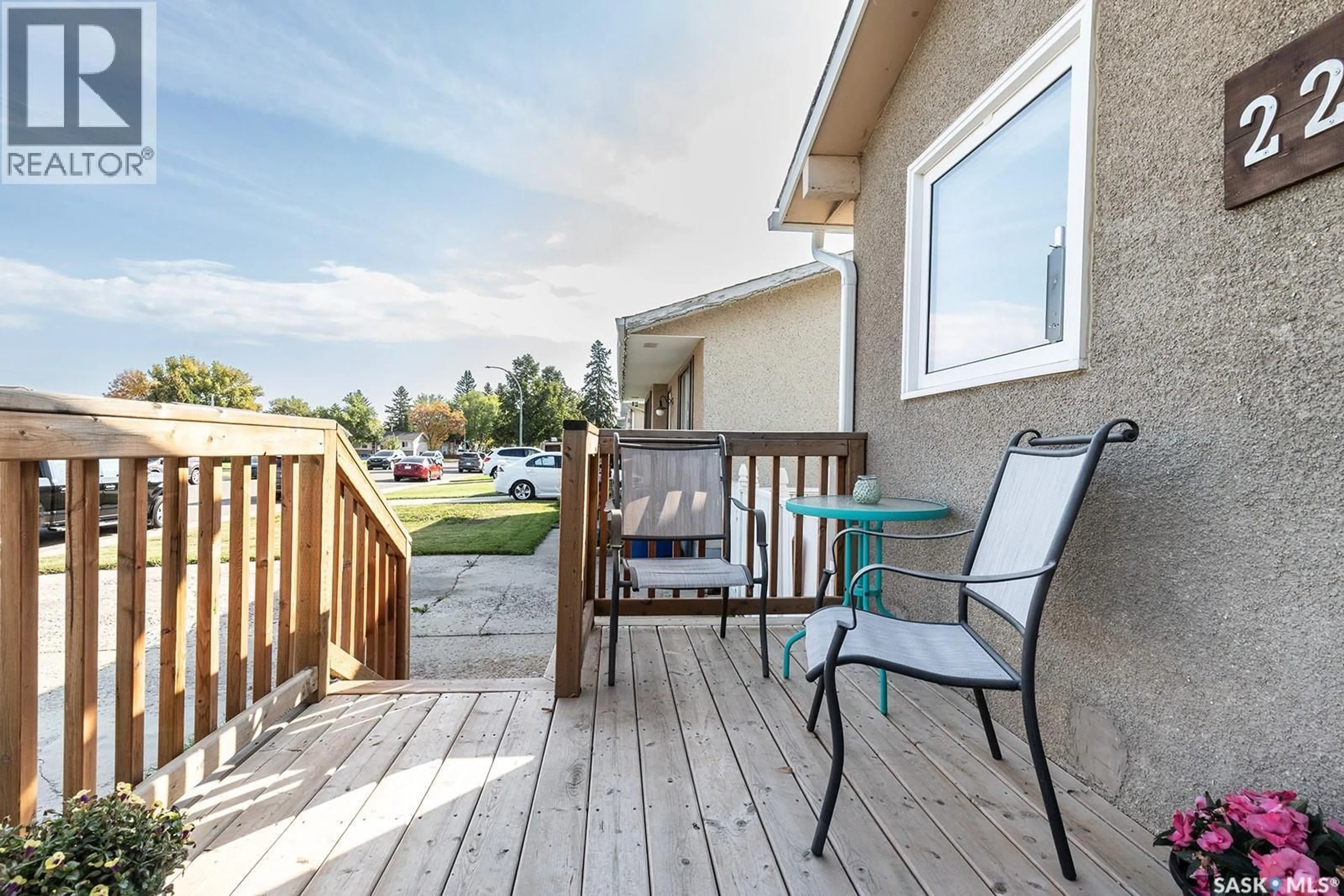 Patio, unknown for 225 CARTIER CRESCENT, Saskatoon Saskatchewan S7L4M1