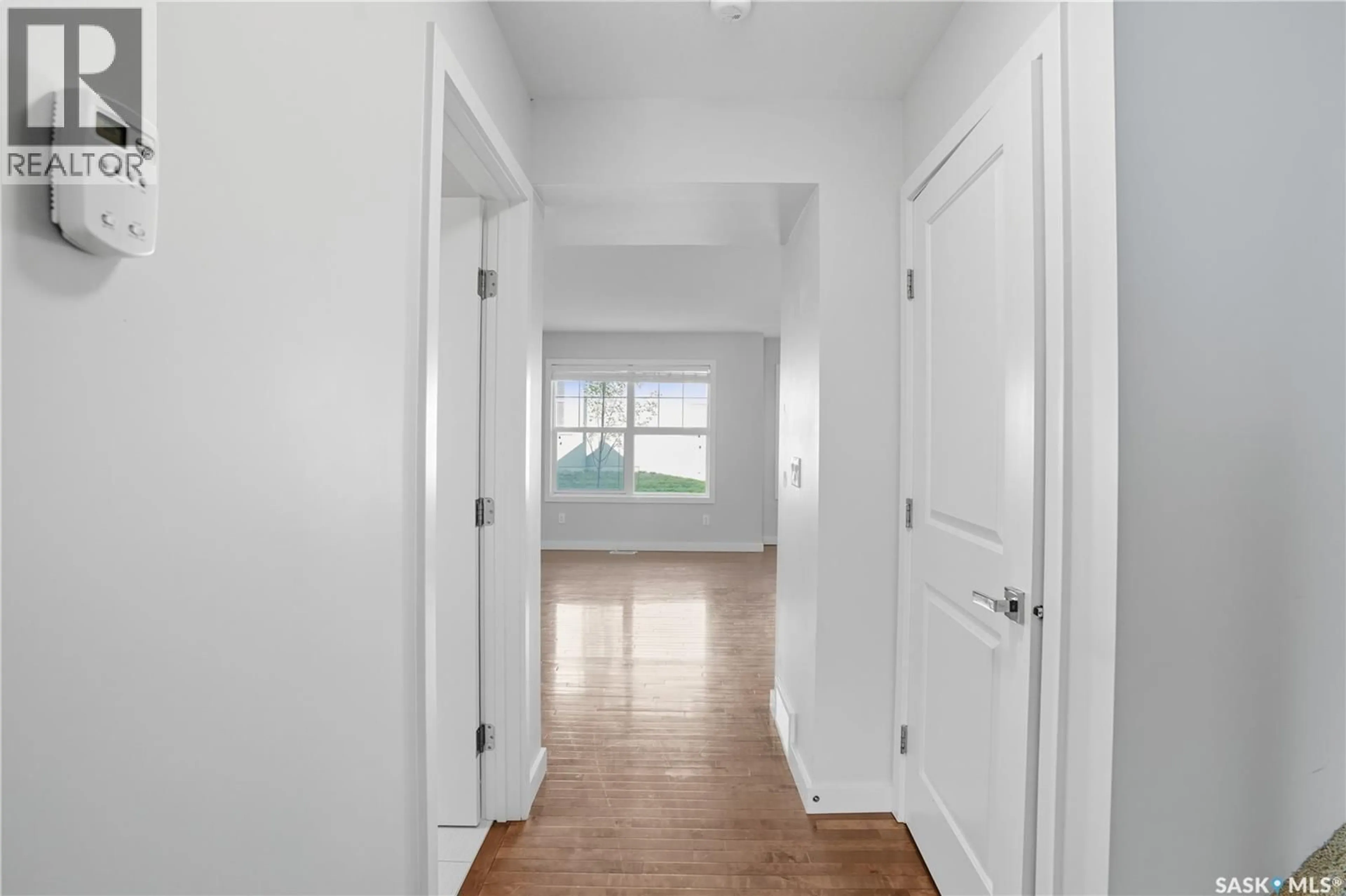 Indoor entryway for 507 455 REMPEL LANE, Saskatoon Saskatchewan S7T0R9