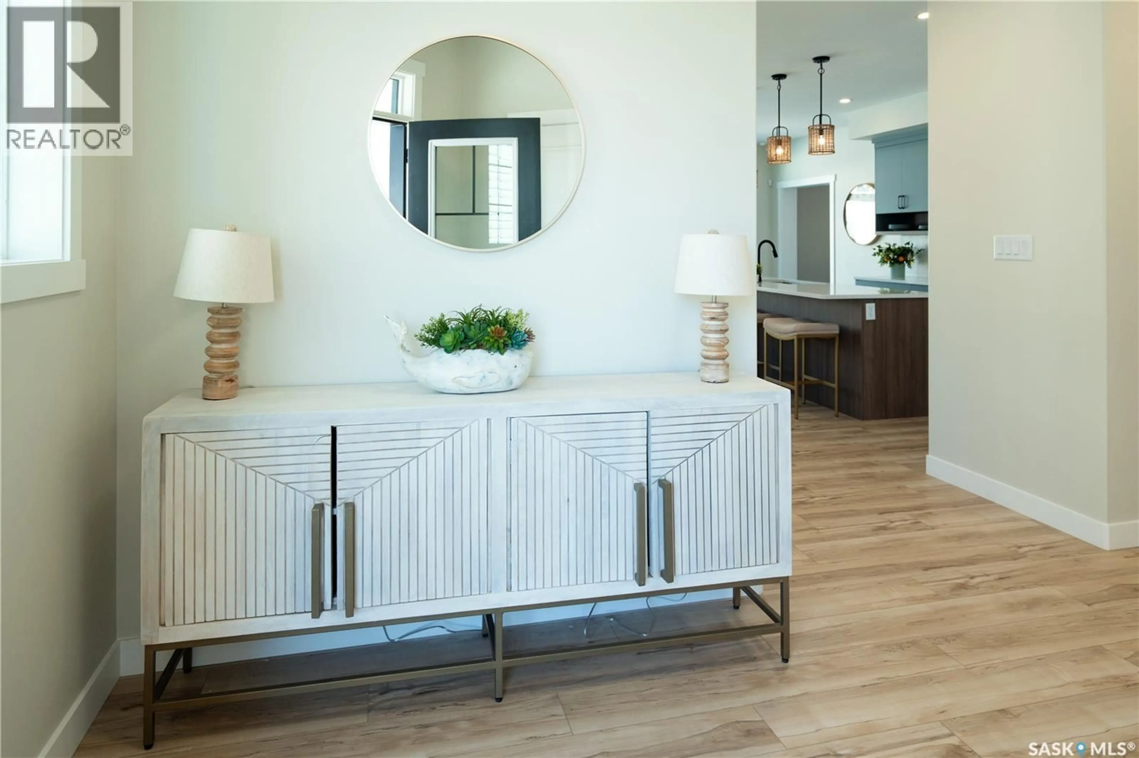 Indoor entryway for 238 NAZARALI COVE, Saskatoon Saskatchewan S7M5X5