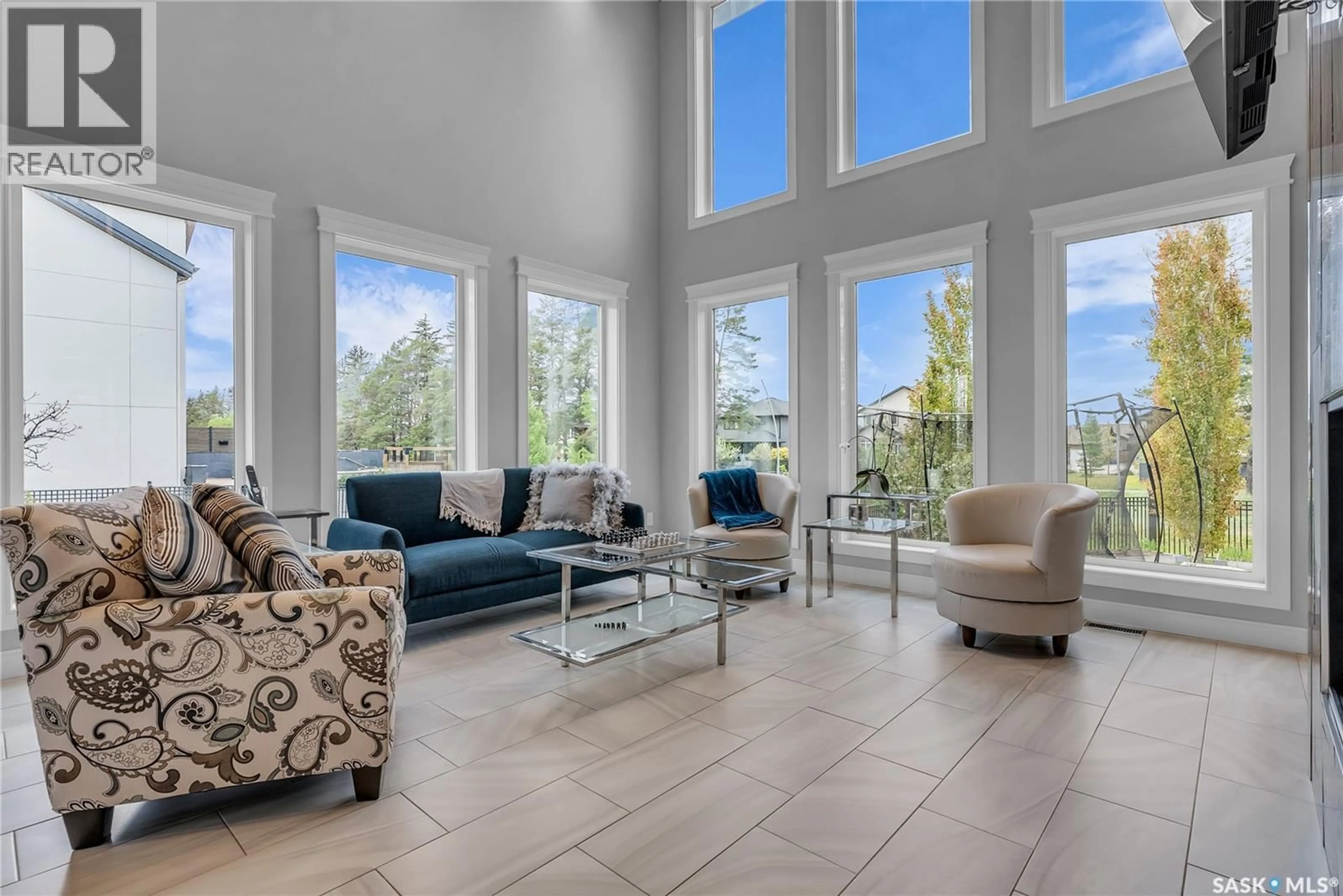 Living room with furniture, ceramic/tile floor for 559 ATTON LANE, Saskatoon Saskatchewan S7W0K6