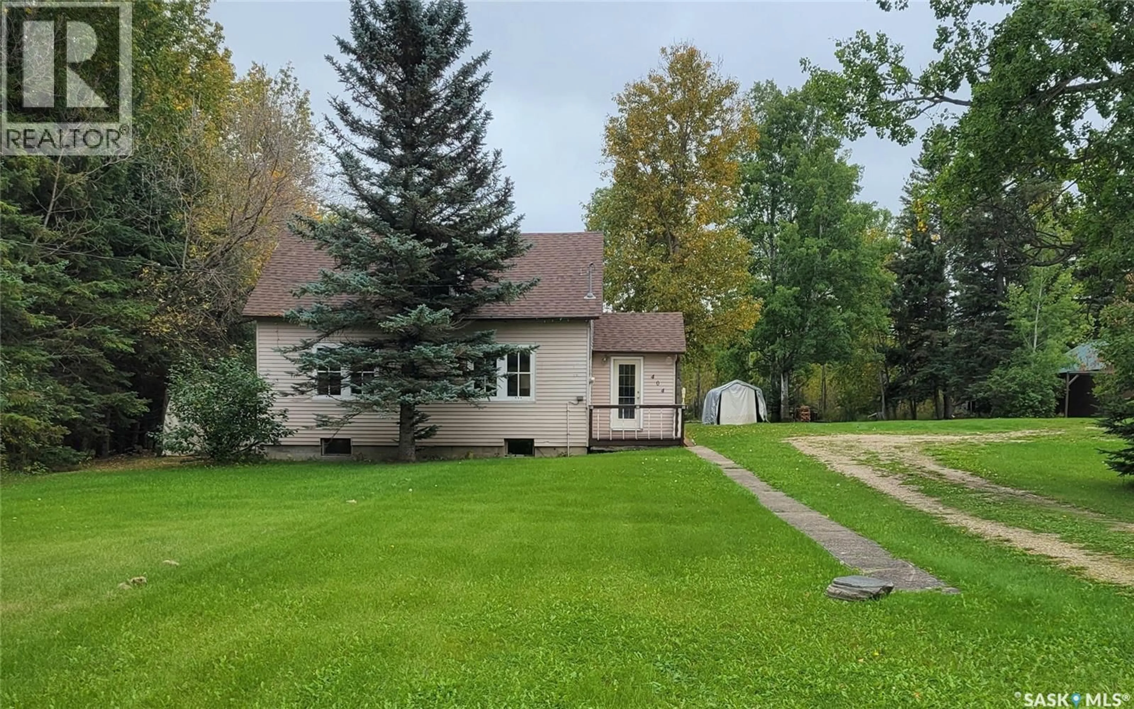 A pic from outside/outdoor area/front of a property/back of a property/a pic from drone, street for 404 USHERVILLE ROAD, Preeceville Rm No. 334 Saskatchewan S0A0W0