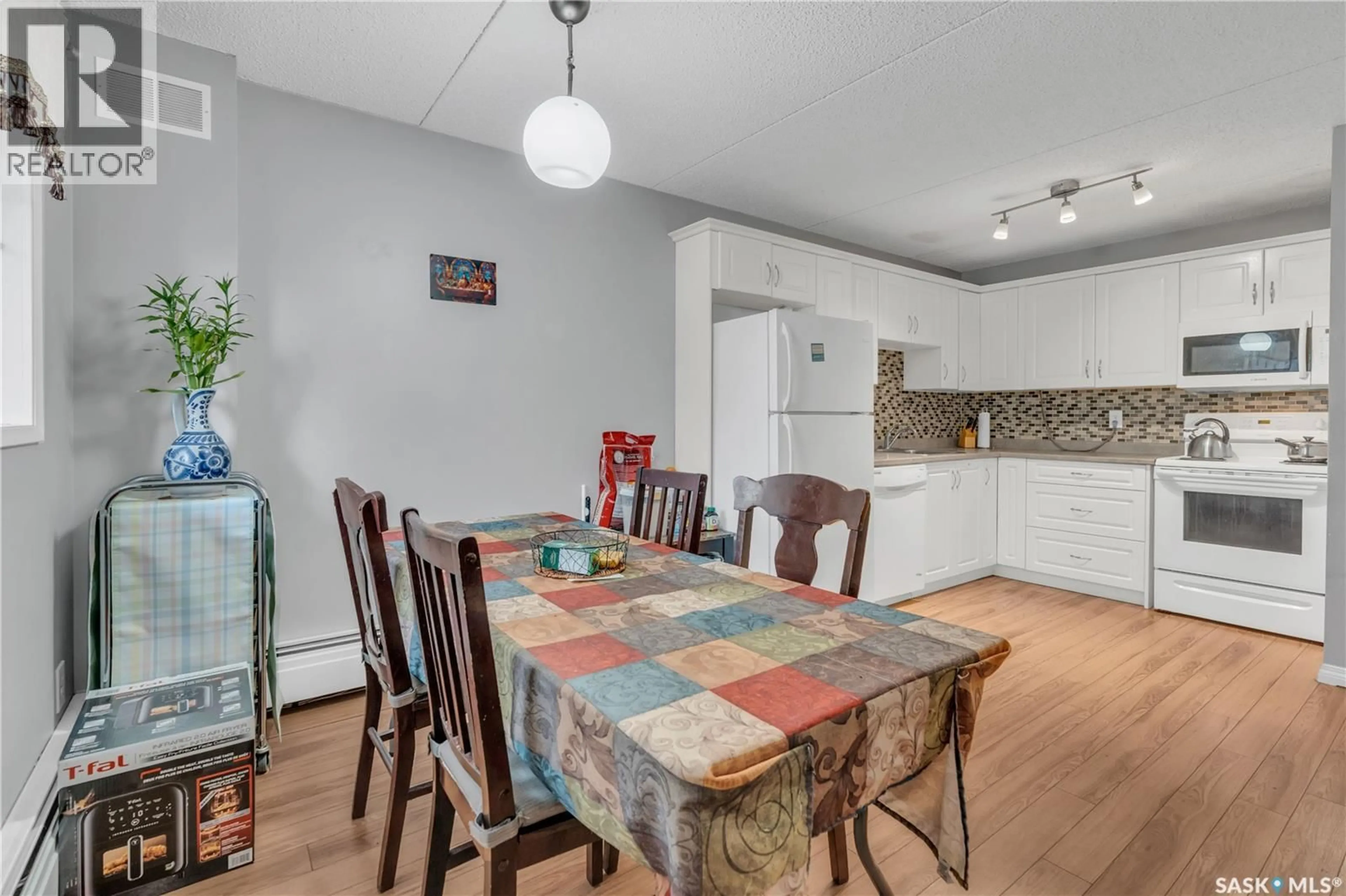 Dining room, unknown for 101 - 2125 OSLER STREET, Regina Saskatchewan S4P4G9