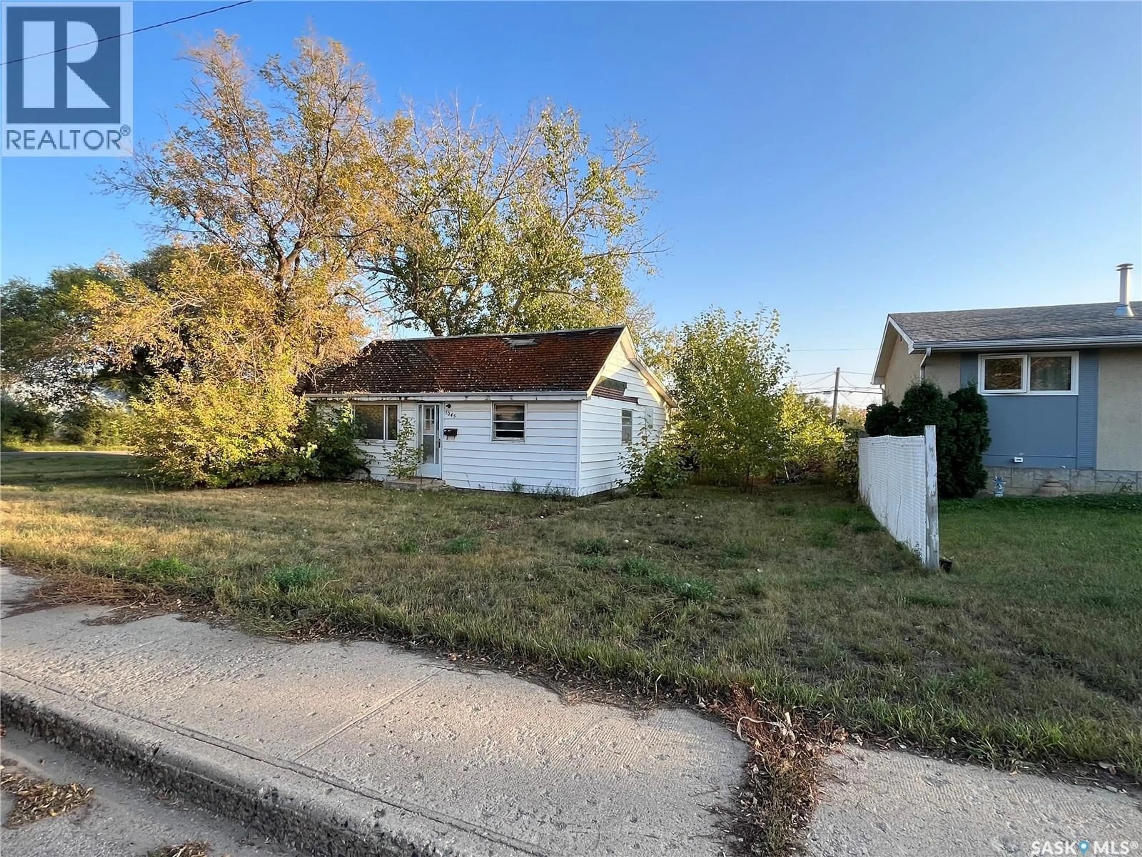 Unknown for E - 1045 STADACONA STREET, Moose Jaw Saskatchewan S6H0L1