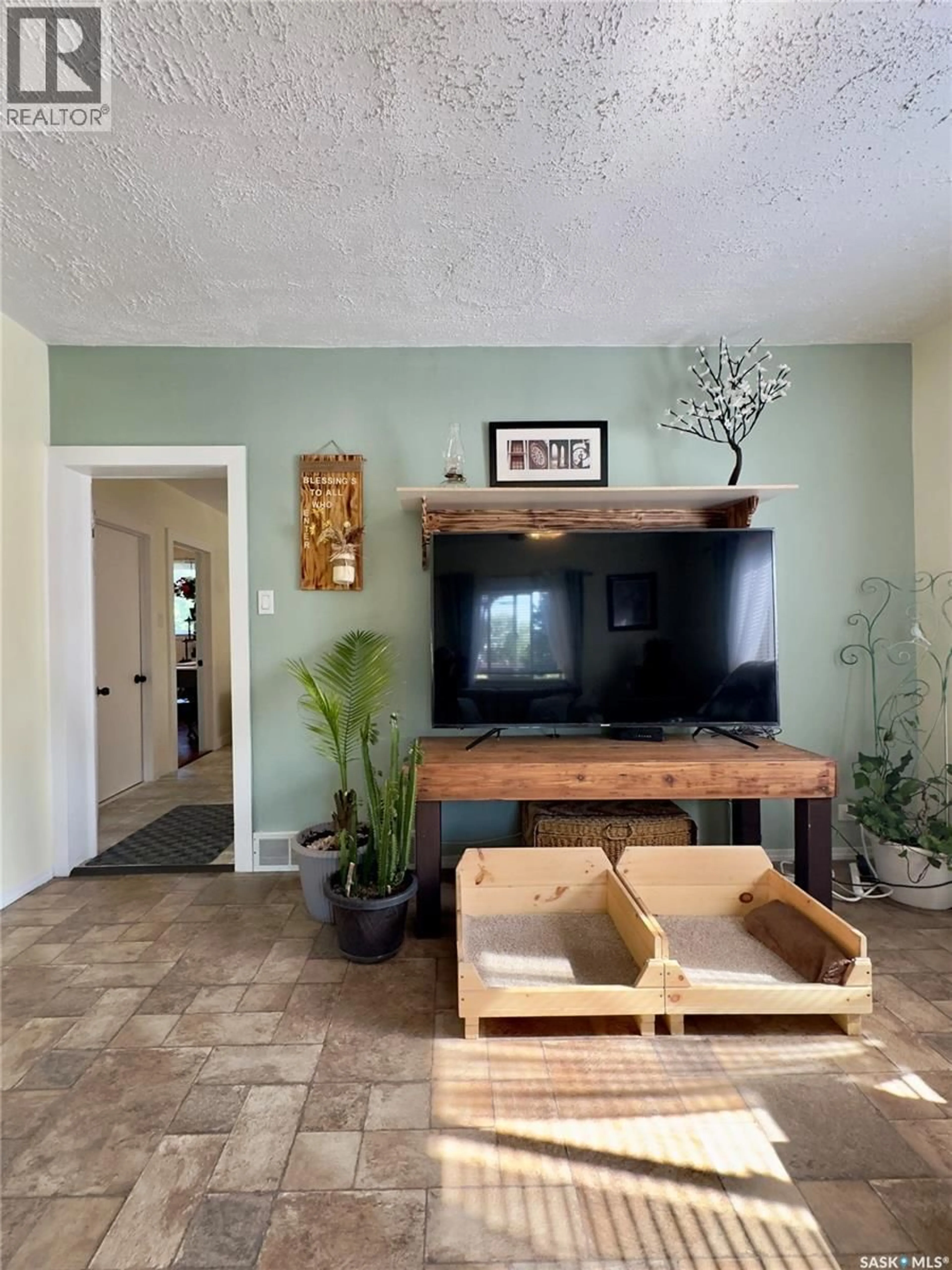 Living room with furniture, unknown for 3010 2ND AVENUE, Waldheim Saskatchewan S0K4R0