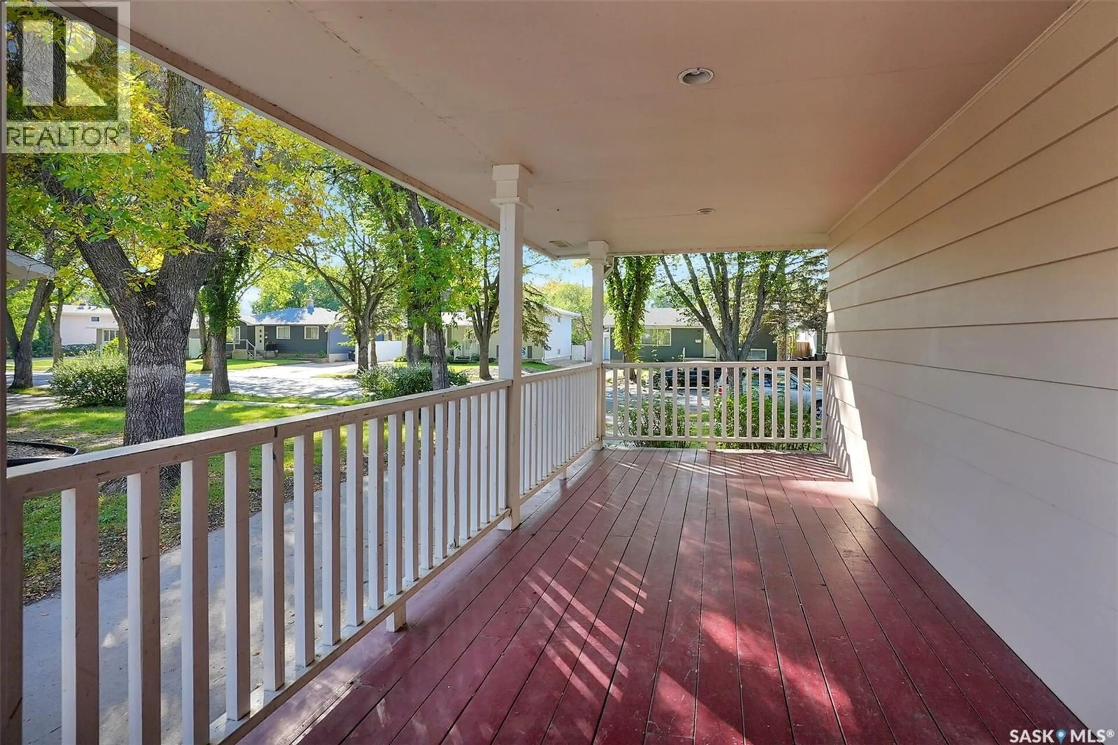 Patio, street for 93 BELL STREET, Regina Saskatchewan S4S5V2