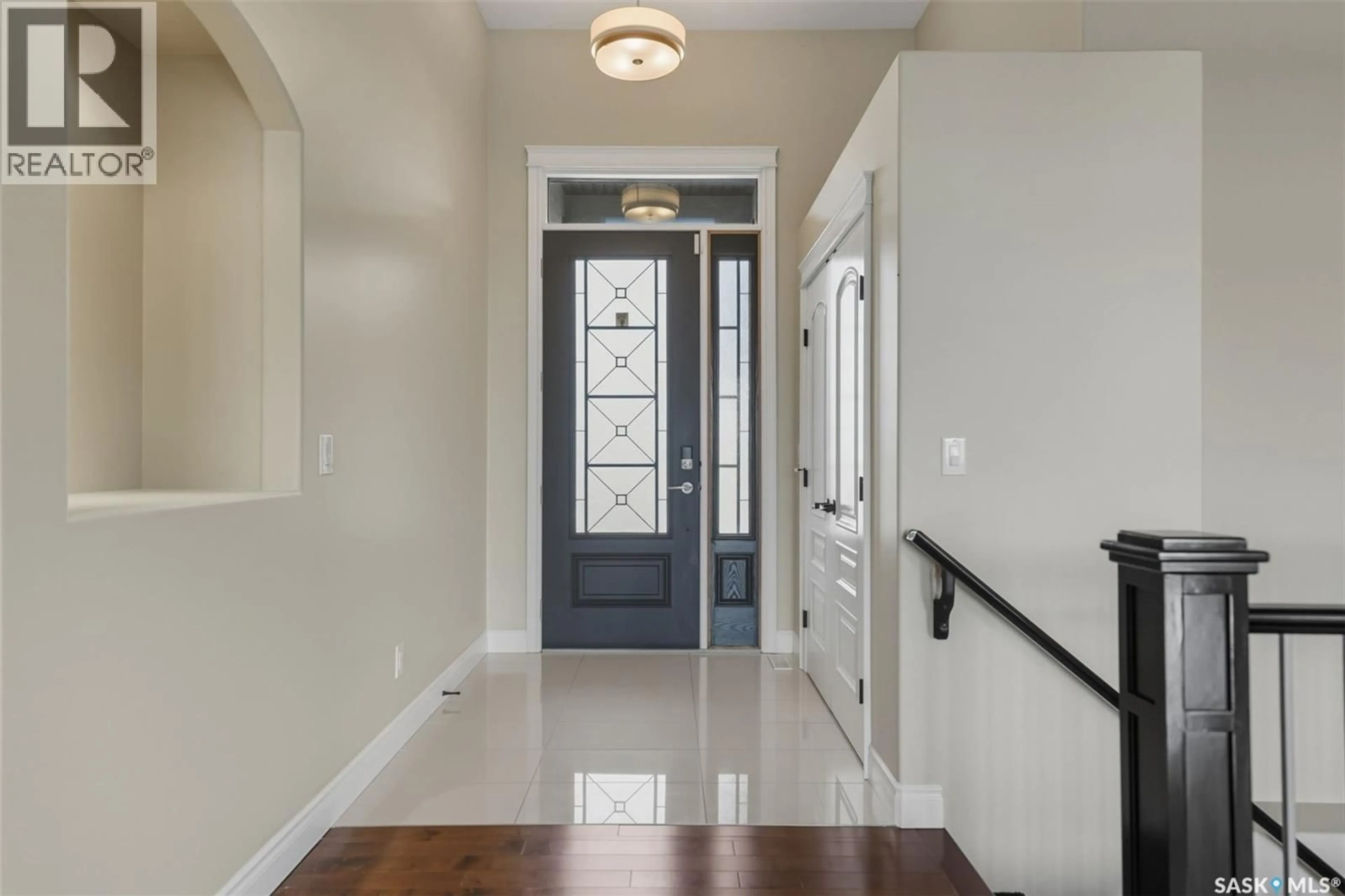 Indoor entryway for 714 LEDINGHAM PLACE, Saskatoon Saskatchewan S7V0B6