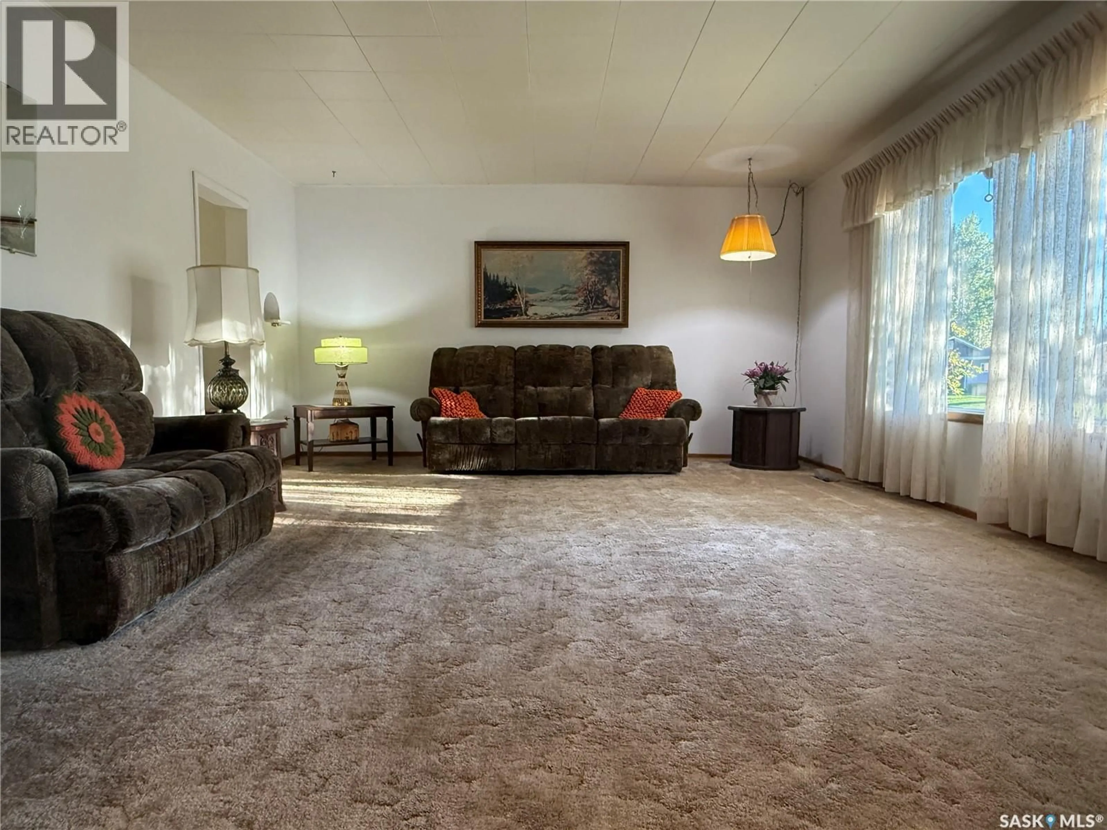 Living room with furniture, carpet floor for 745 SCOTIA STREET, Melville Saskatchewan S0A2P0