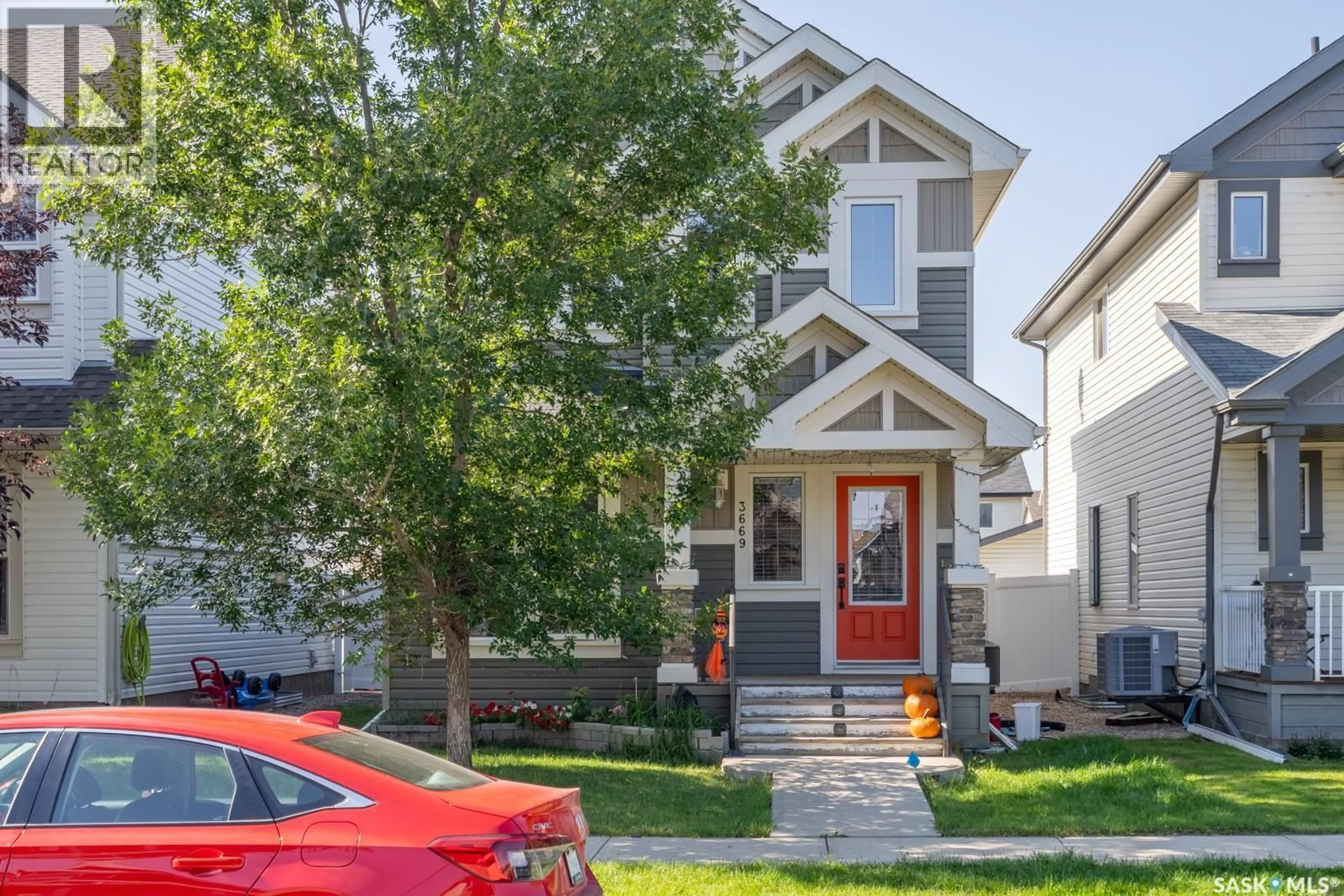 Home with vinyl exterior material, street for 3669 GREEN BANK ROAD, Regina Saskatchewan S4V1M2