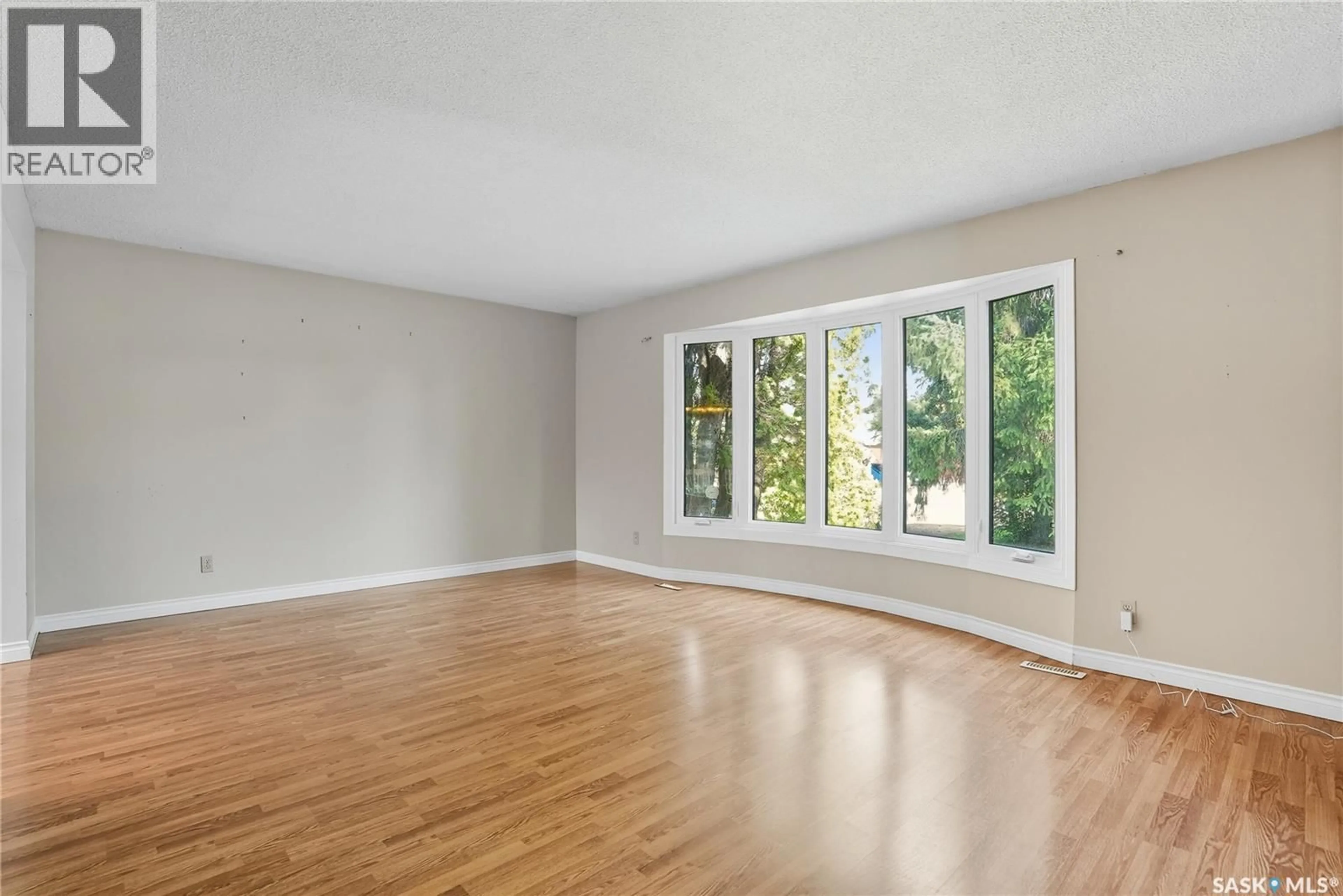 A pic of a room for 30 CHAMPLIN CRESCENT, Saskatoon Saskatchewan S7H4T3