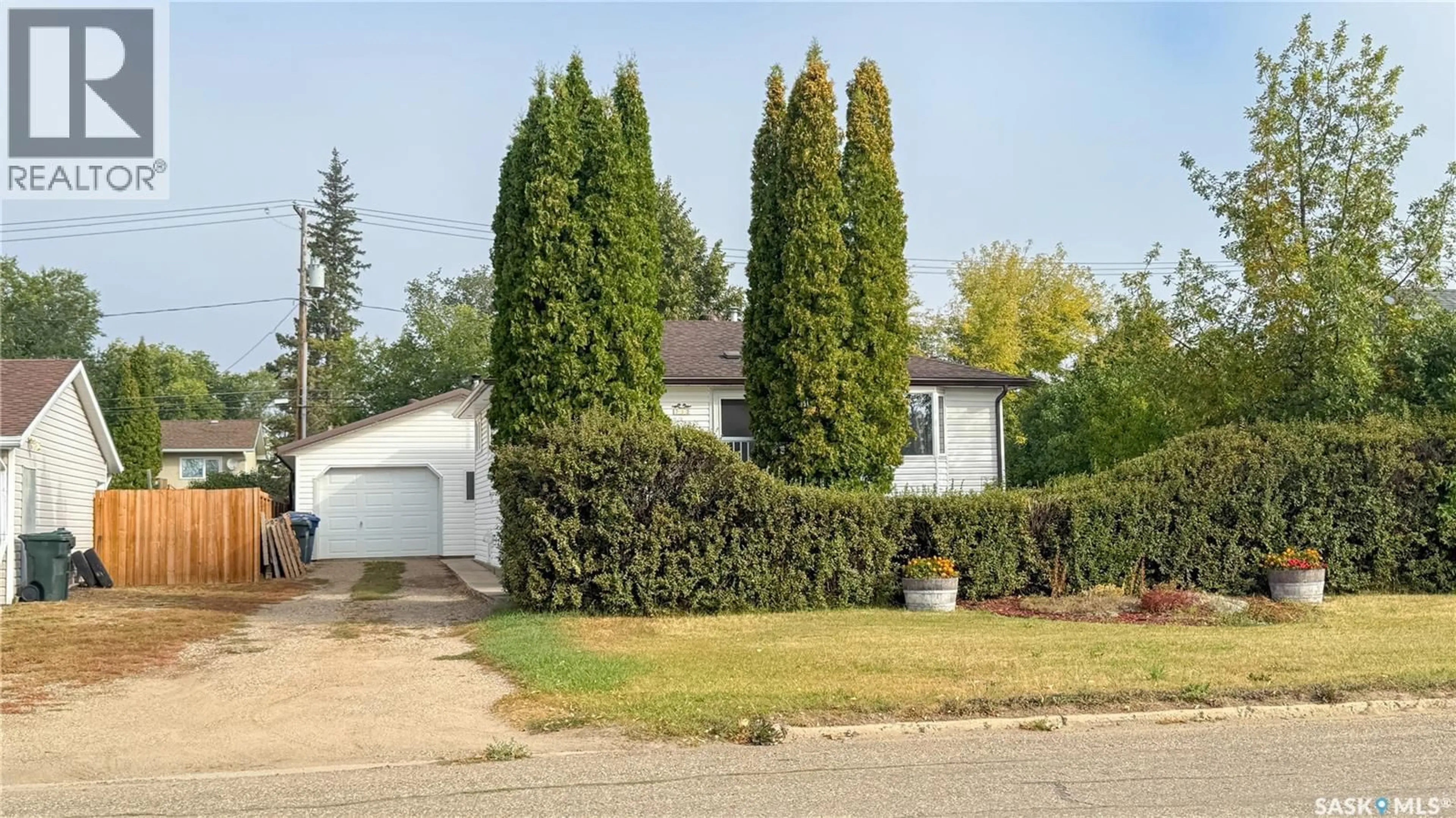 Home with vinyl exterior material, street for 232 25TH STREET, Battleford Saskatchewan S0M0E0
