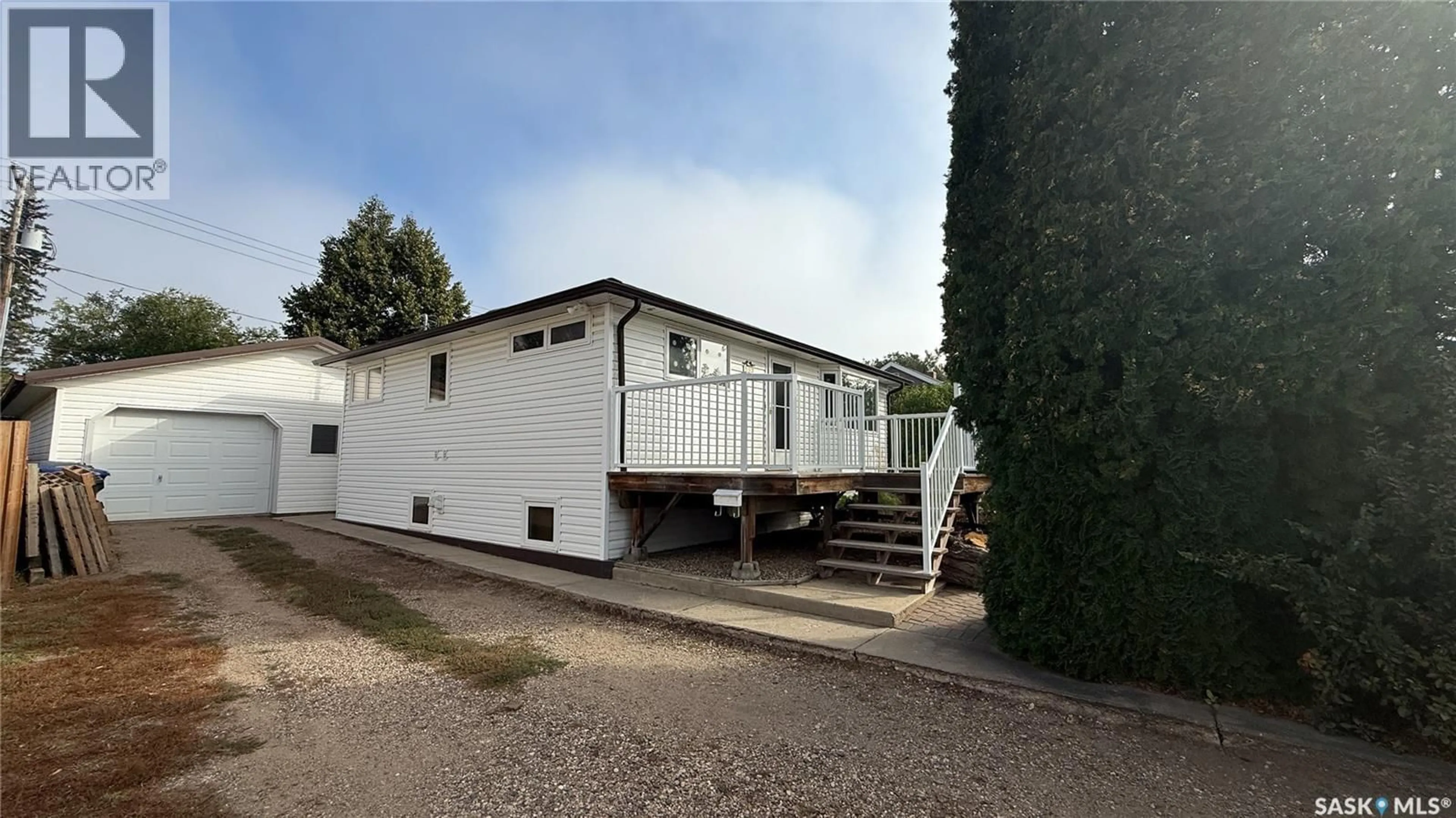 A pic from outside/outdoor area/front of a property/back of a property/a pic from drone, unknown for 232 25TH STREET, Battleford Saskatchewan S0M0E0