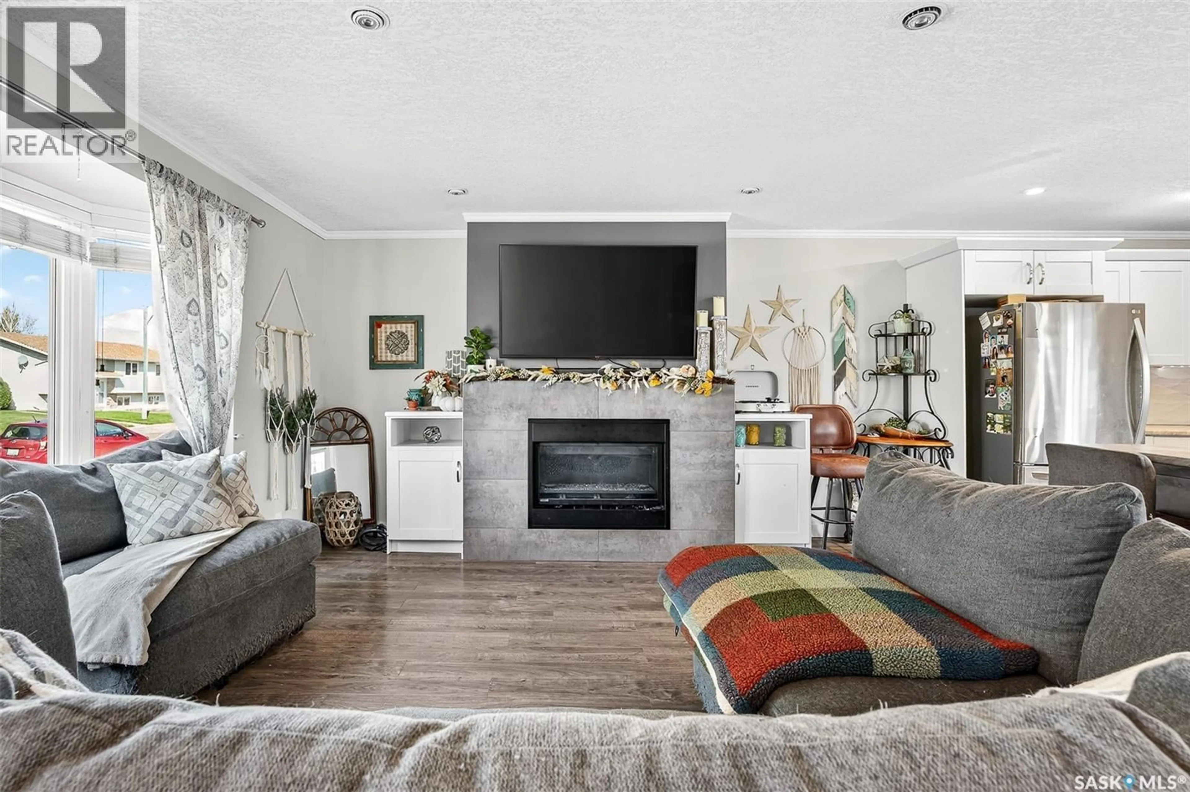 Living room with furniture, unknown for 1082 CORMAN CRESCENT, Moose Jaw Saskatchewan S6H6W1