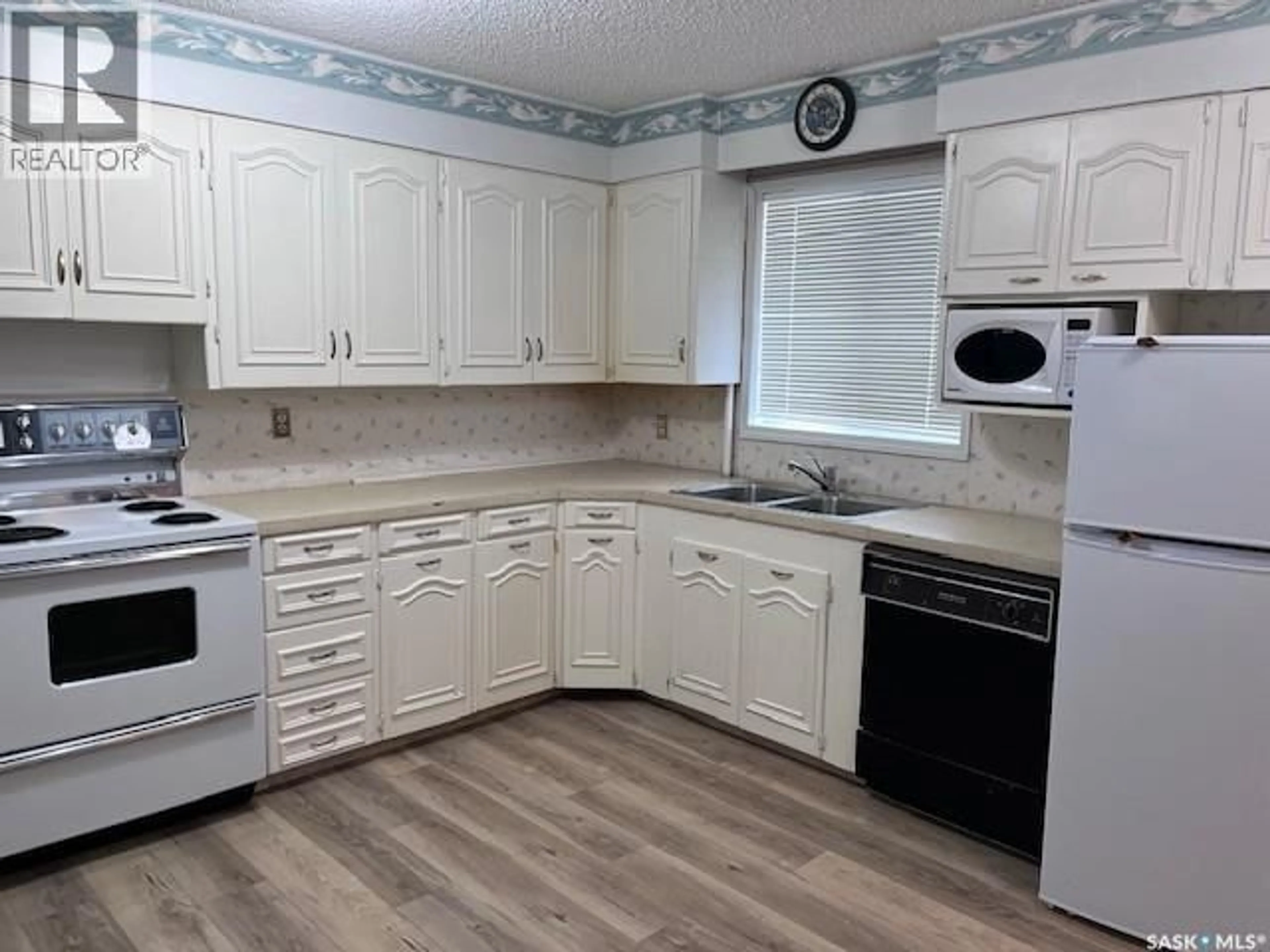 Standard kitchen, unknown for 110 MATILDA STREET, Melfort Saskatchewan S0E1A0
