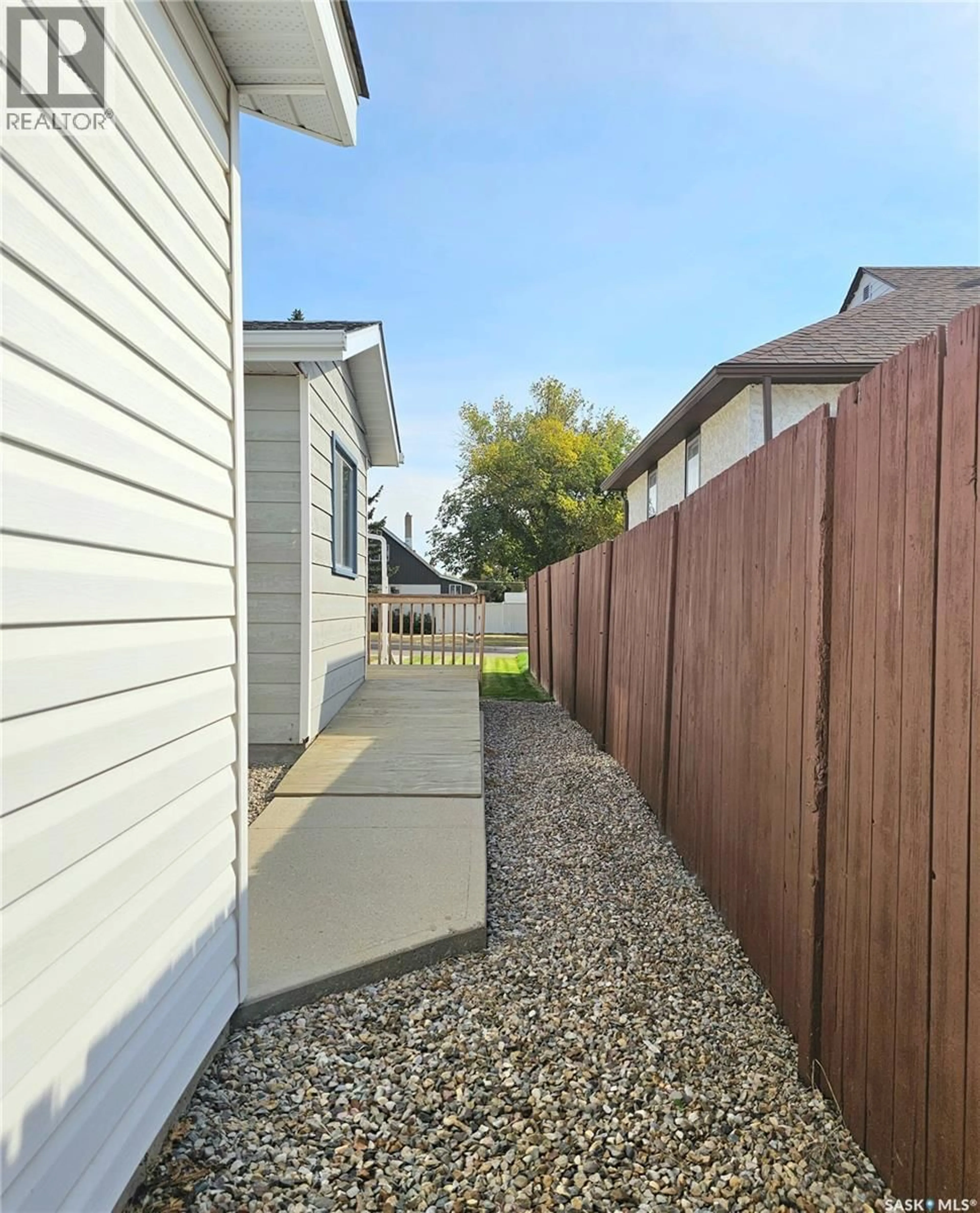 Unknown for 576 3RD AVENUE, Swift Current Saskatchewan S9H0S6