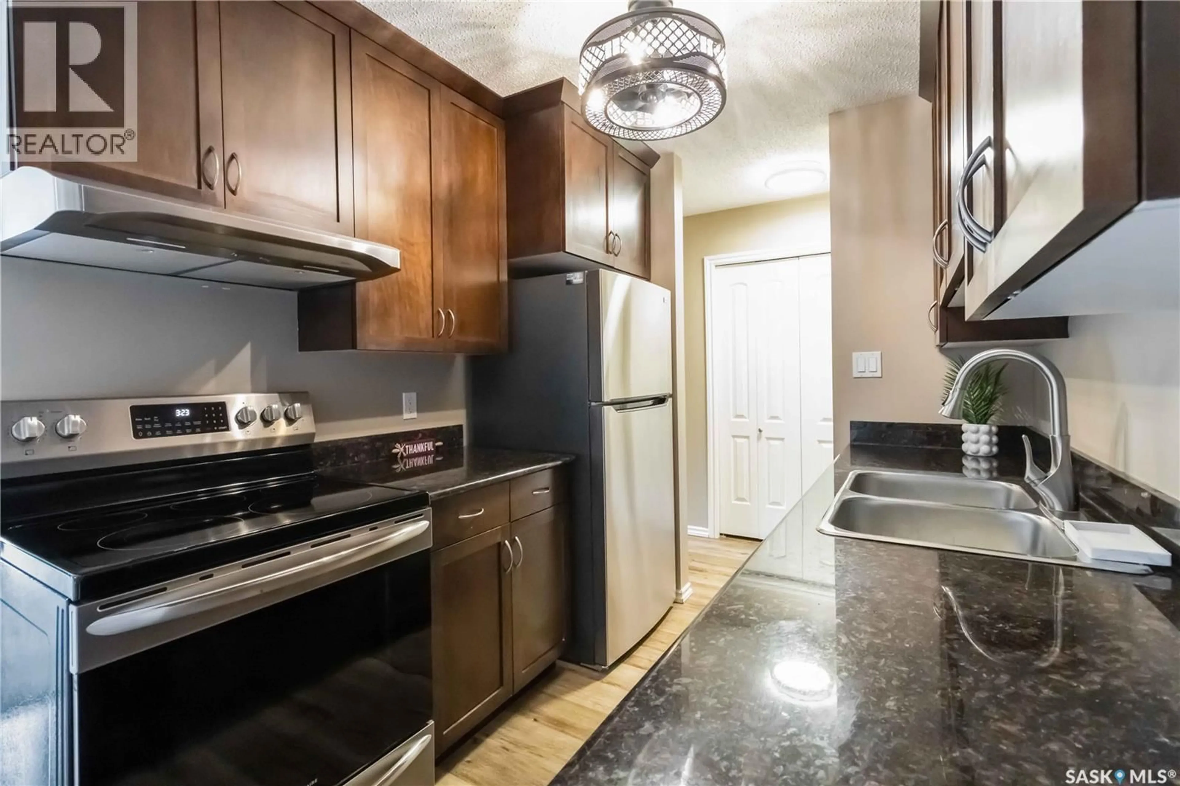 Standard kitchen, unknown for 312 2233 ST HENRY AVENUE, Saskatoon Saskatchewan S7K5M6
