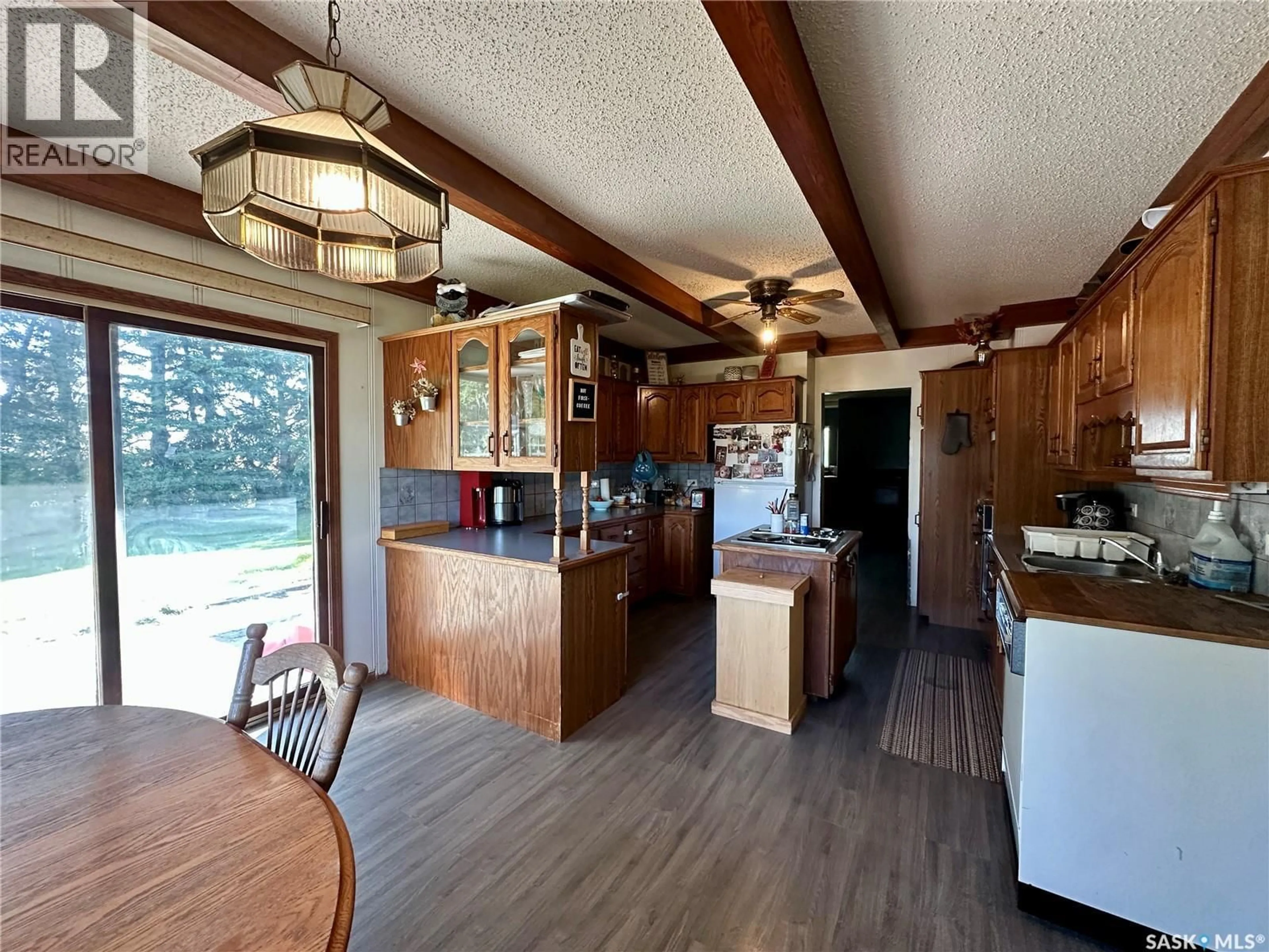 Open concept kitchen, unknown for KH ACREAGE, Keys Rm No. 303 Saskatchewan S0A2V0