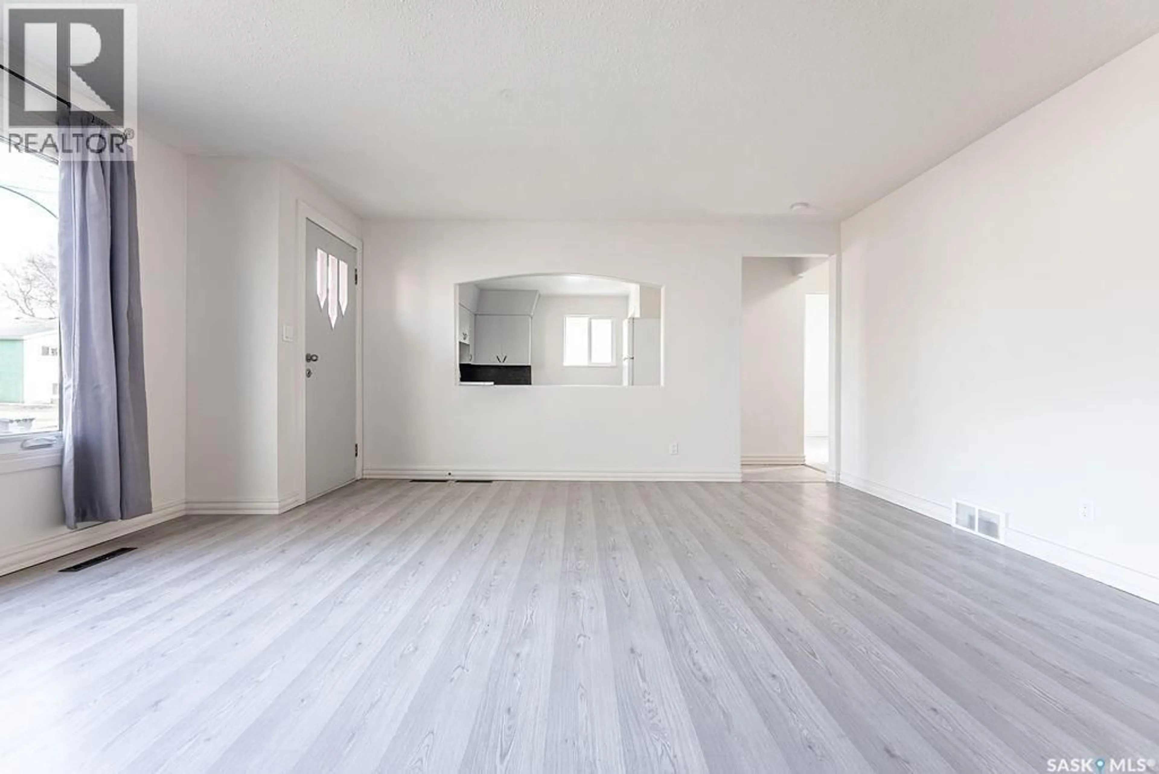A pic of a room for 217 V AVENUE, Saskatoon Saskatchewan S7M3E2